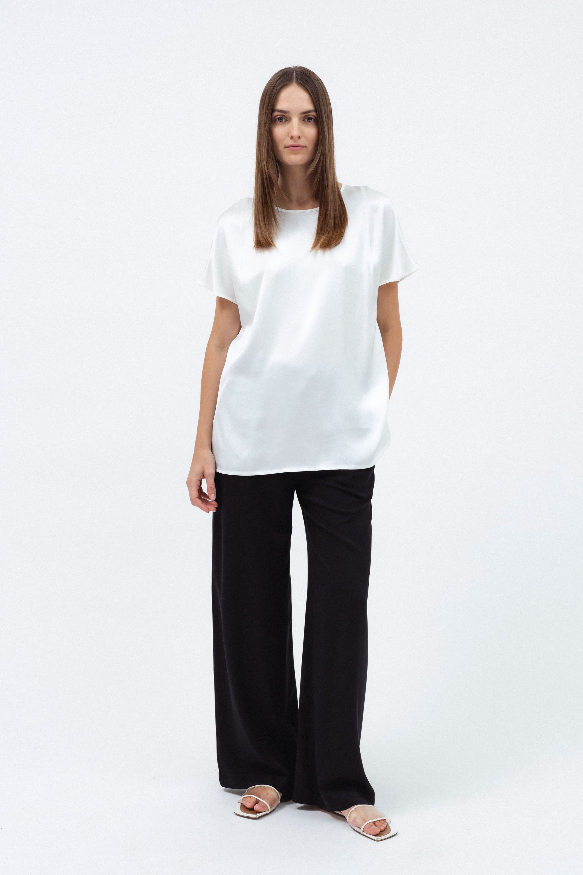 WHITE LOOSE FIT BLOUSE