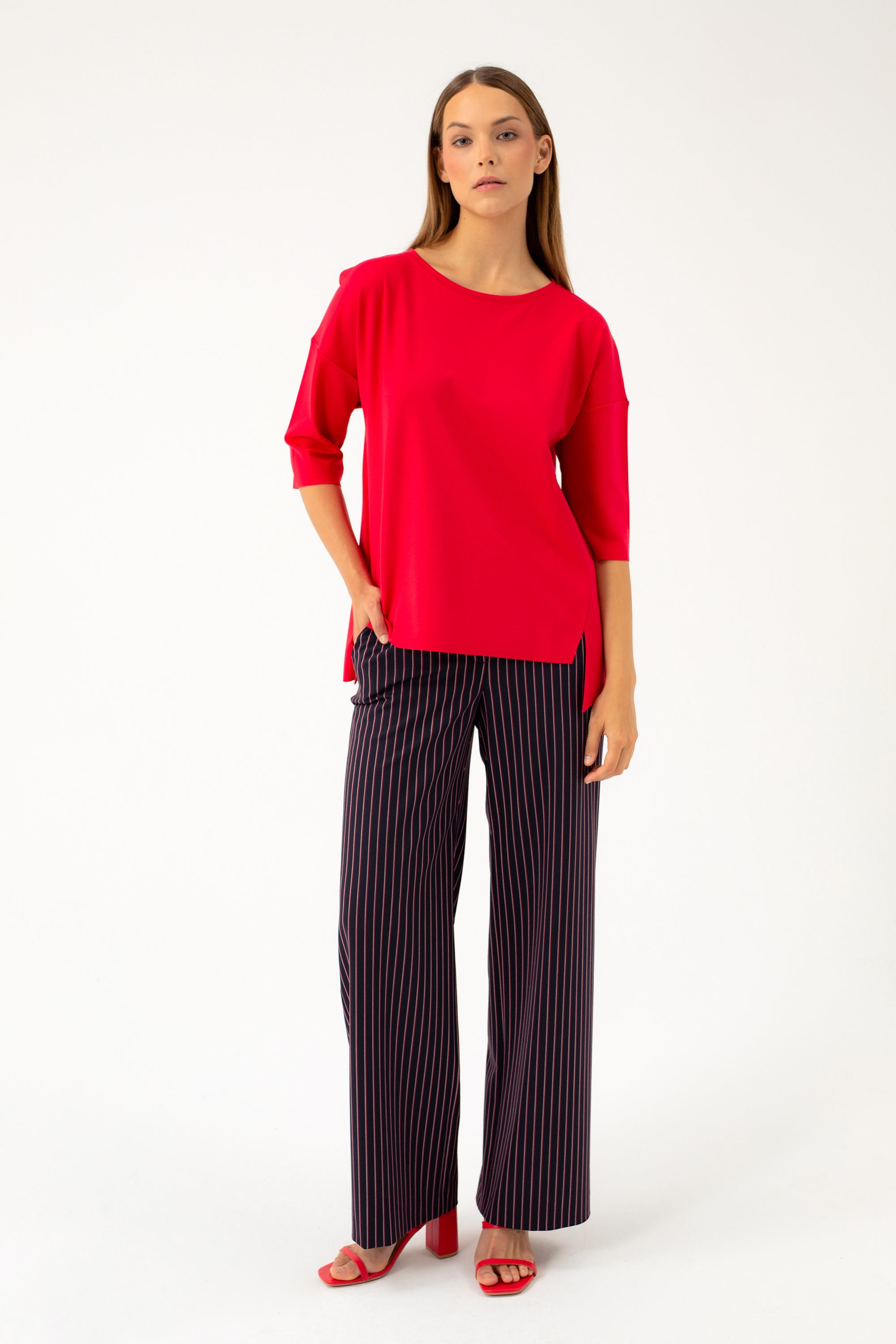 RED 3/4 SLEEVES BLOUSE