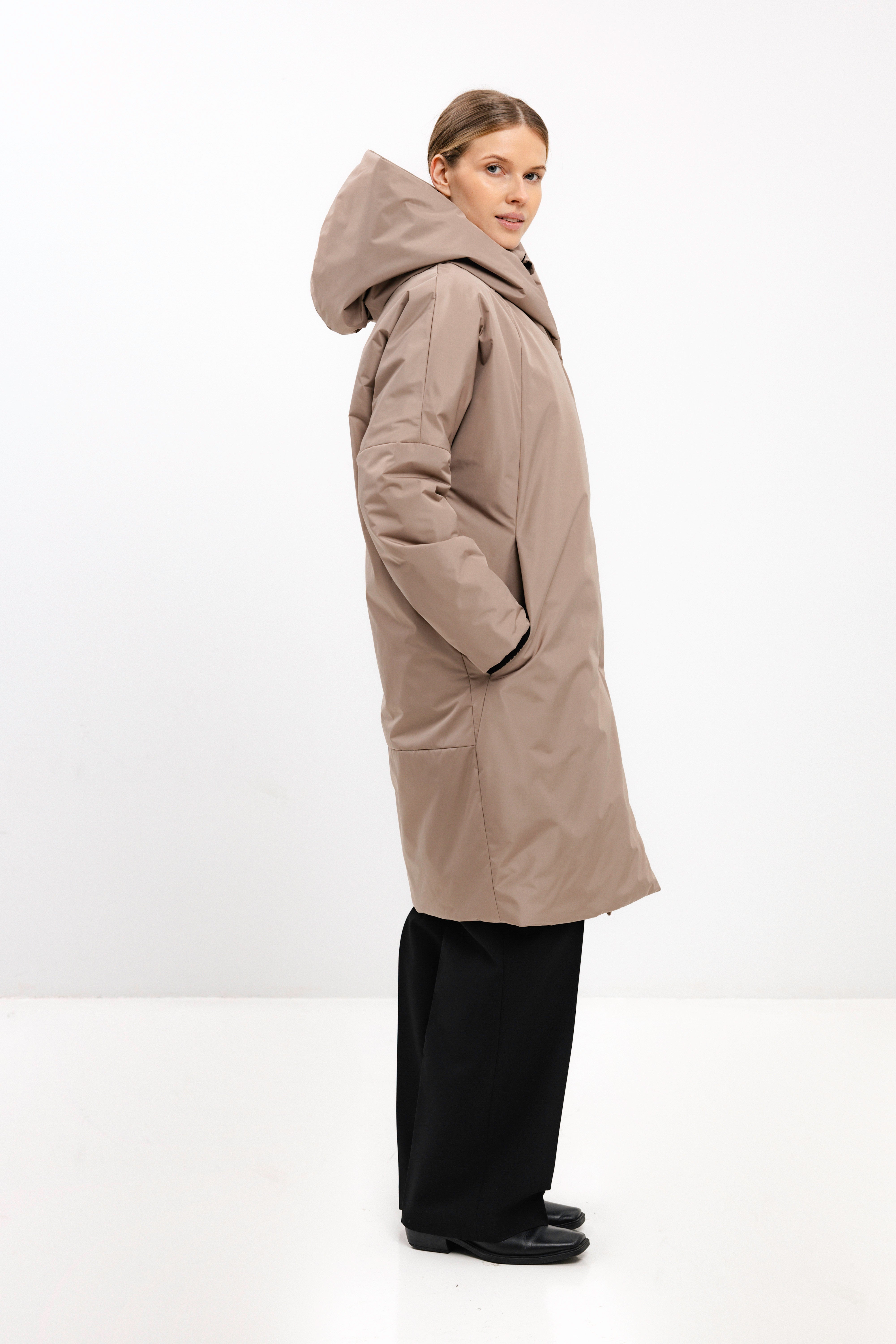 BEIGE COAT WITH CAMEL WOOL