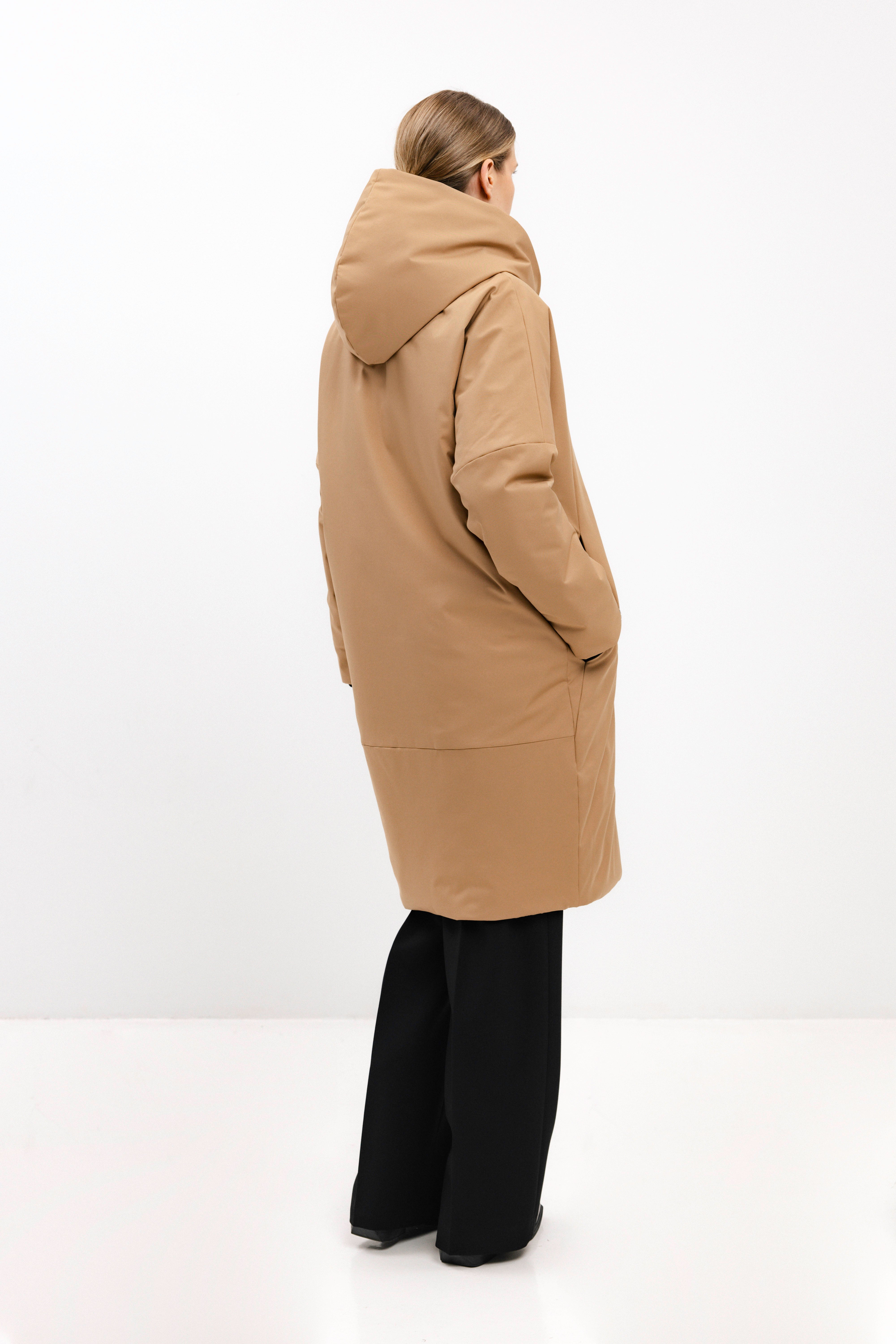 LIGHT BROWN COAT WITH CAMEL WOOL