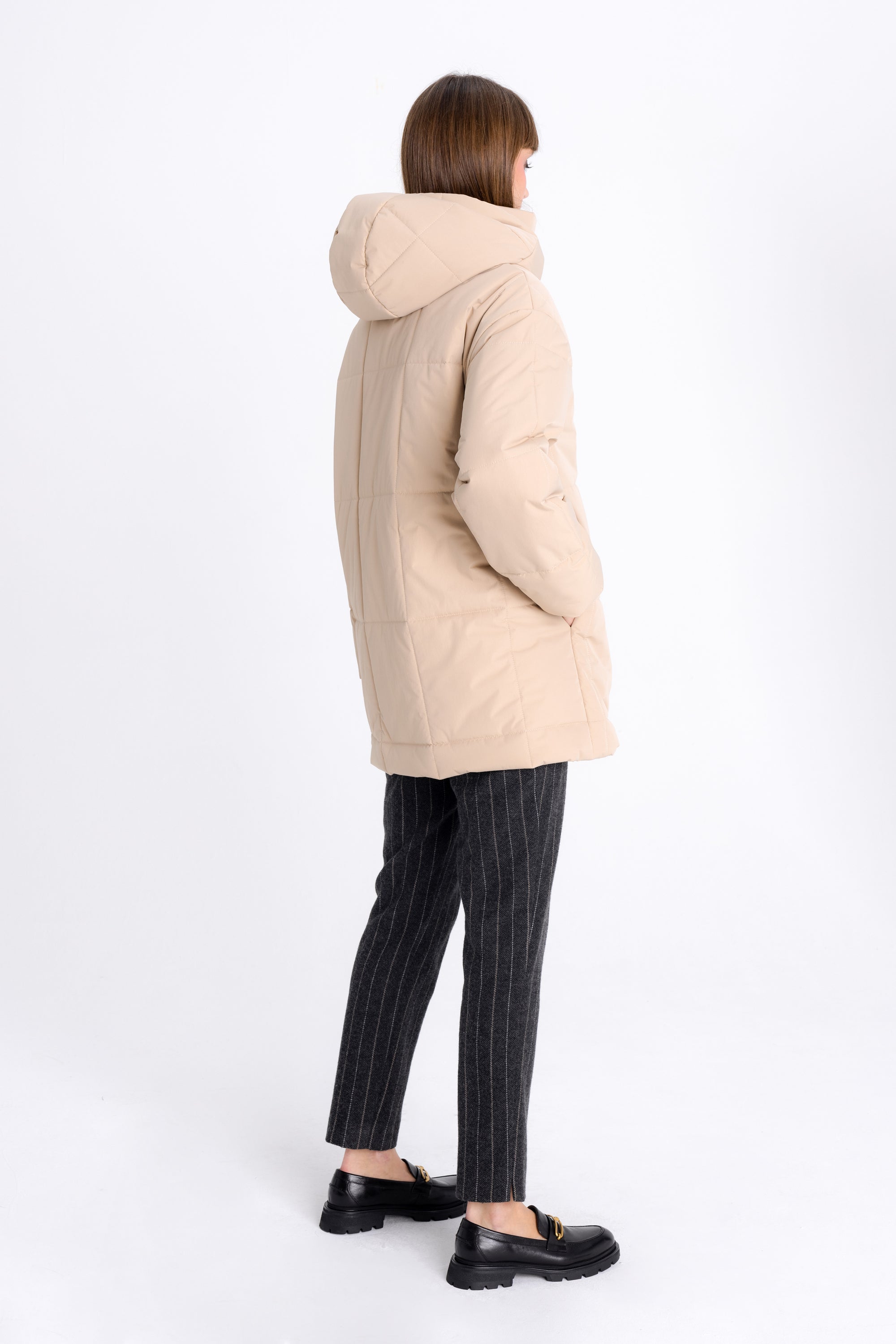 QUILTED SAND SHORT JACKET WITH HOOD