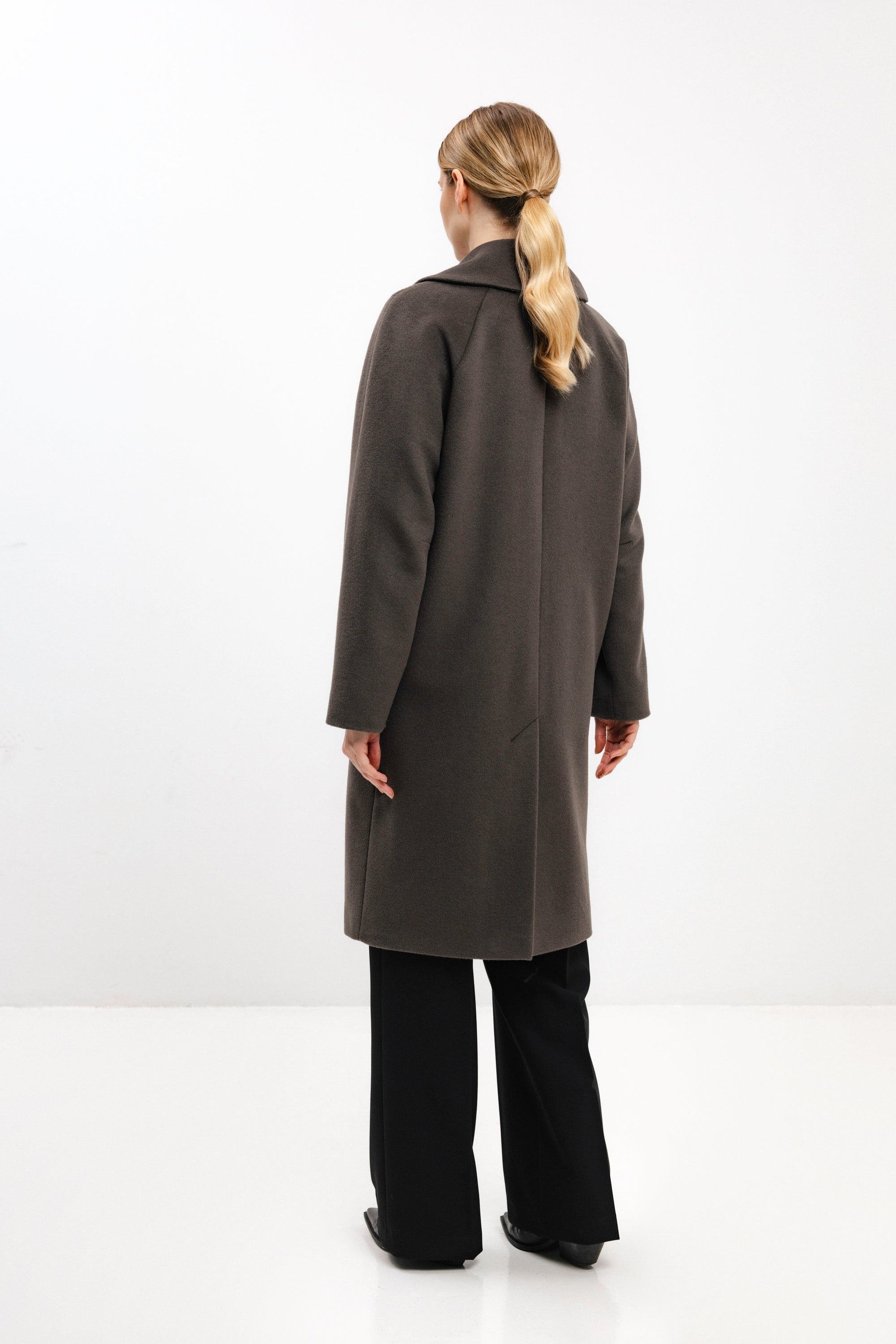 STRAIGHT GREENISH BROWN COAT WITH ANGORA