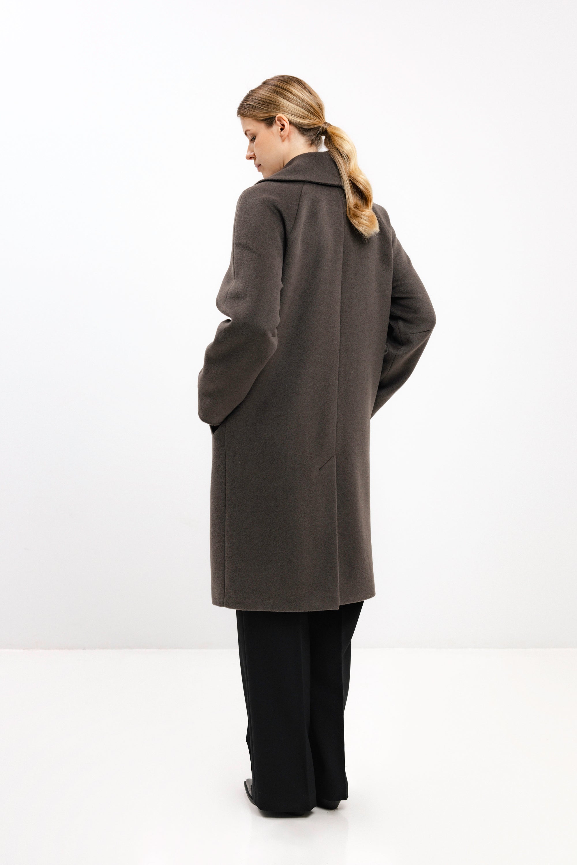 STRAIGHT GREENISH BROWN COAT WITH ANGORA
