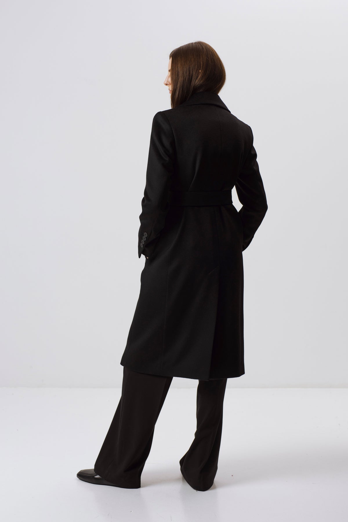 BLACK FITTED WOOL COAT WITH BELT