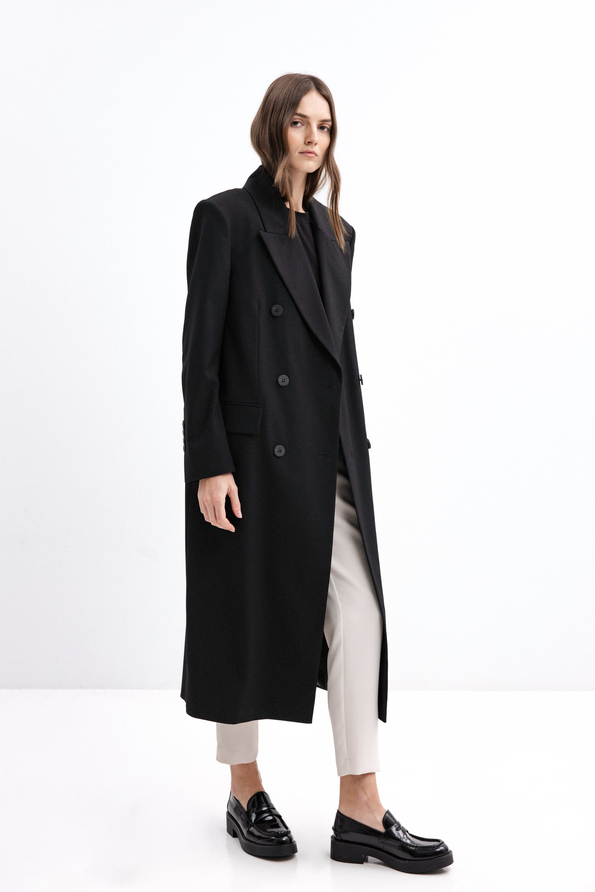 BLACK OVERSIZED COAT-STYLE JACKET