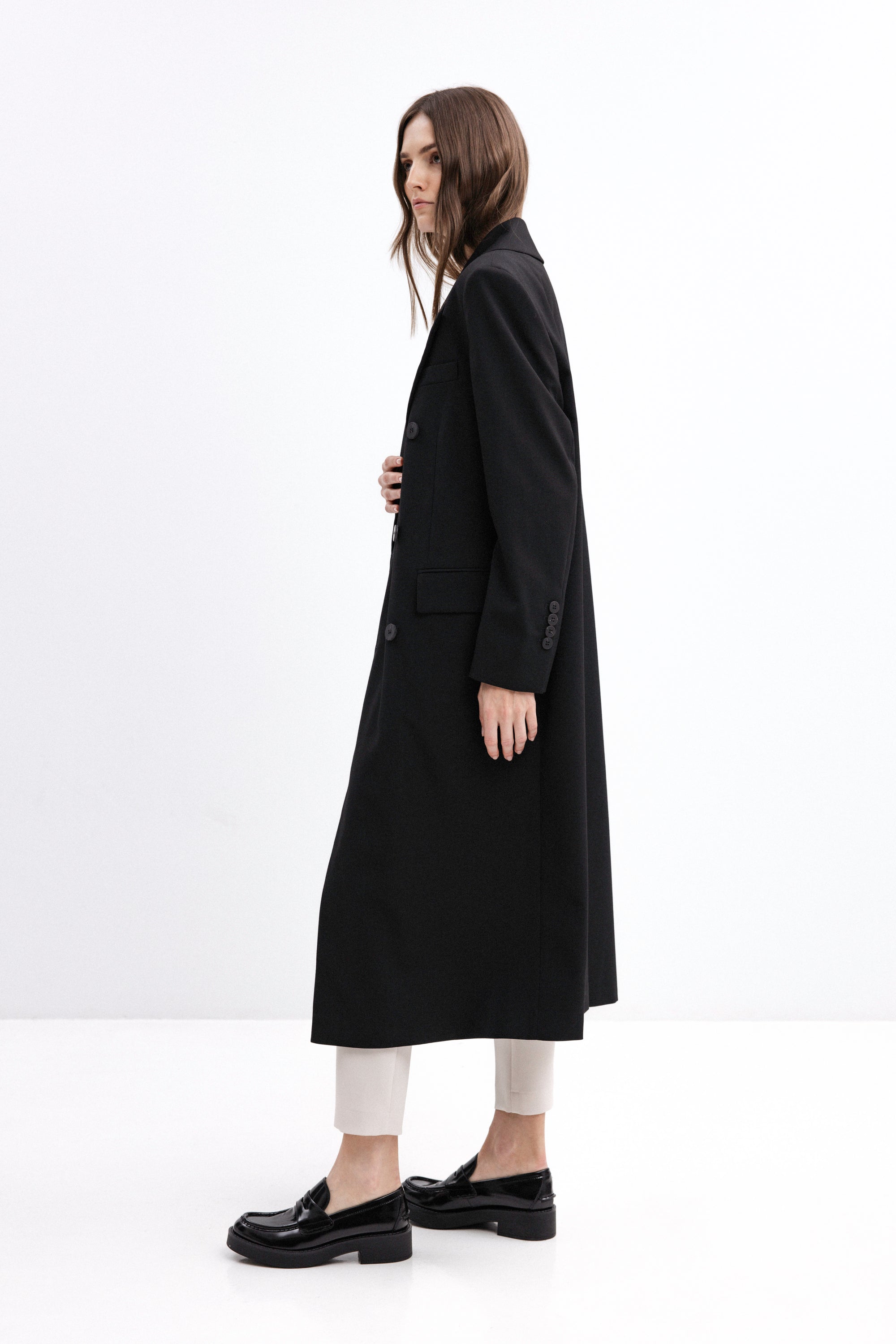 BLACK OVERSIZED COAT-STYLE JACKET