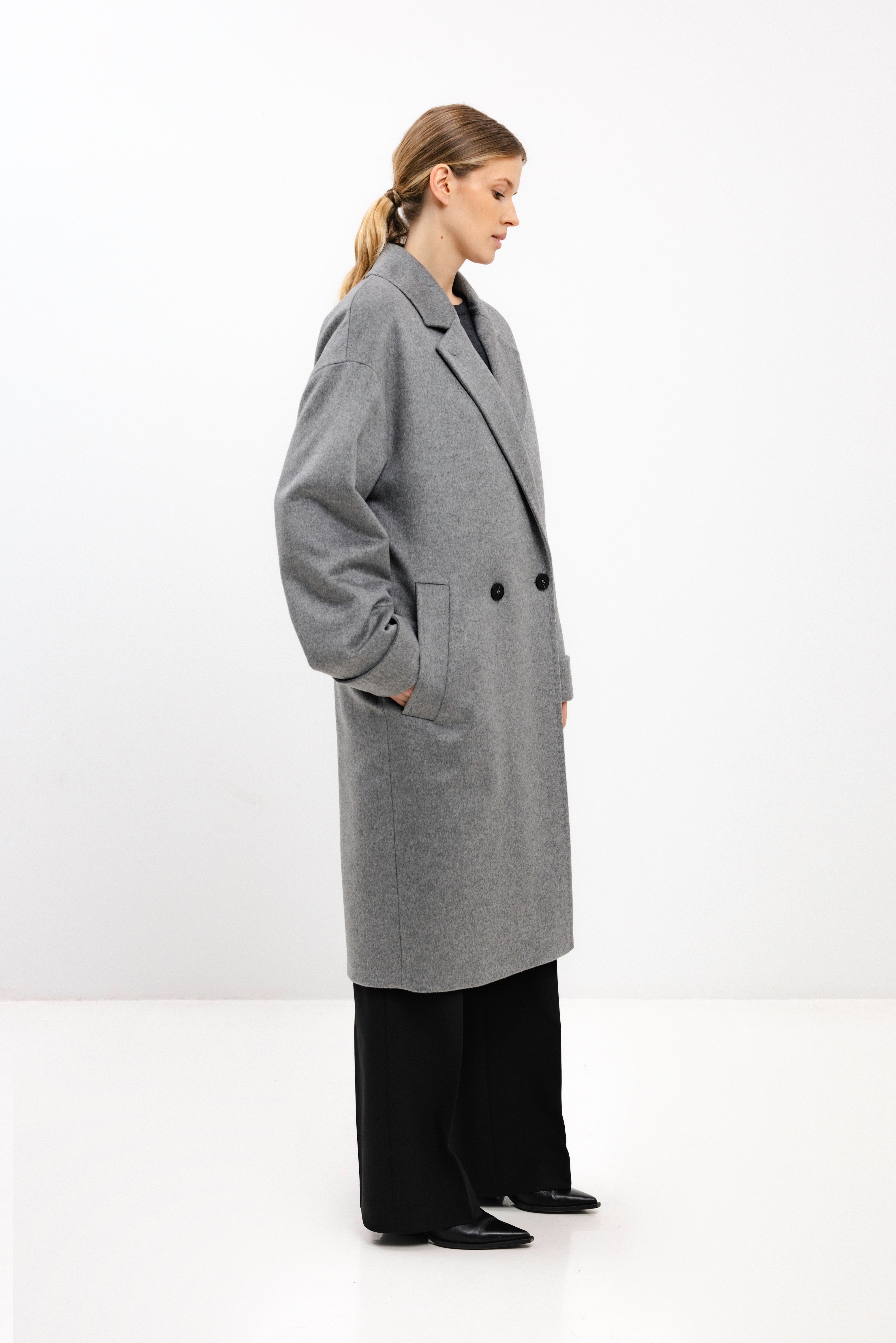 DOUBLE BREASTED MID COAT グレー OVERSIZED DOUBLE-BREASTED WOOL COAT IN GREY – InAvati