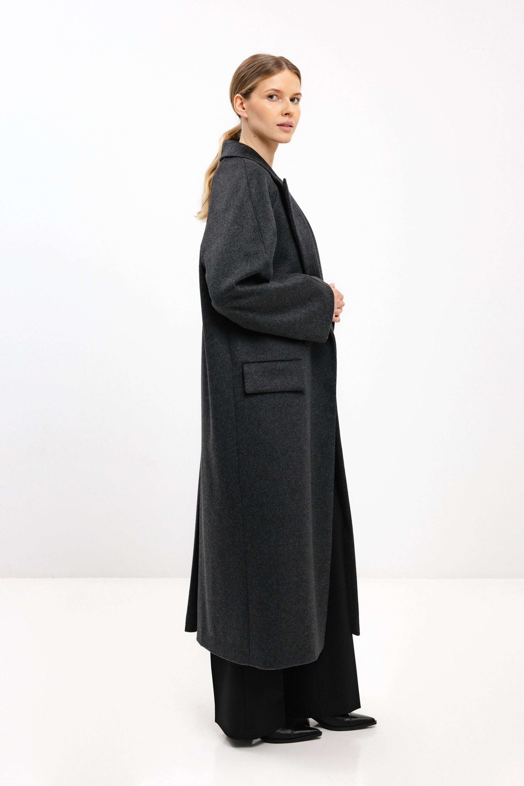 LONG DARK GREY WOOL COAT WITH RAGLAN SLEEVES