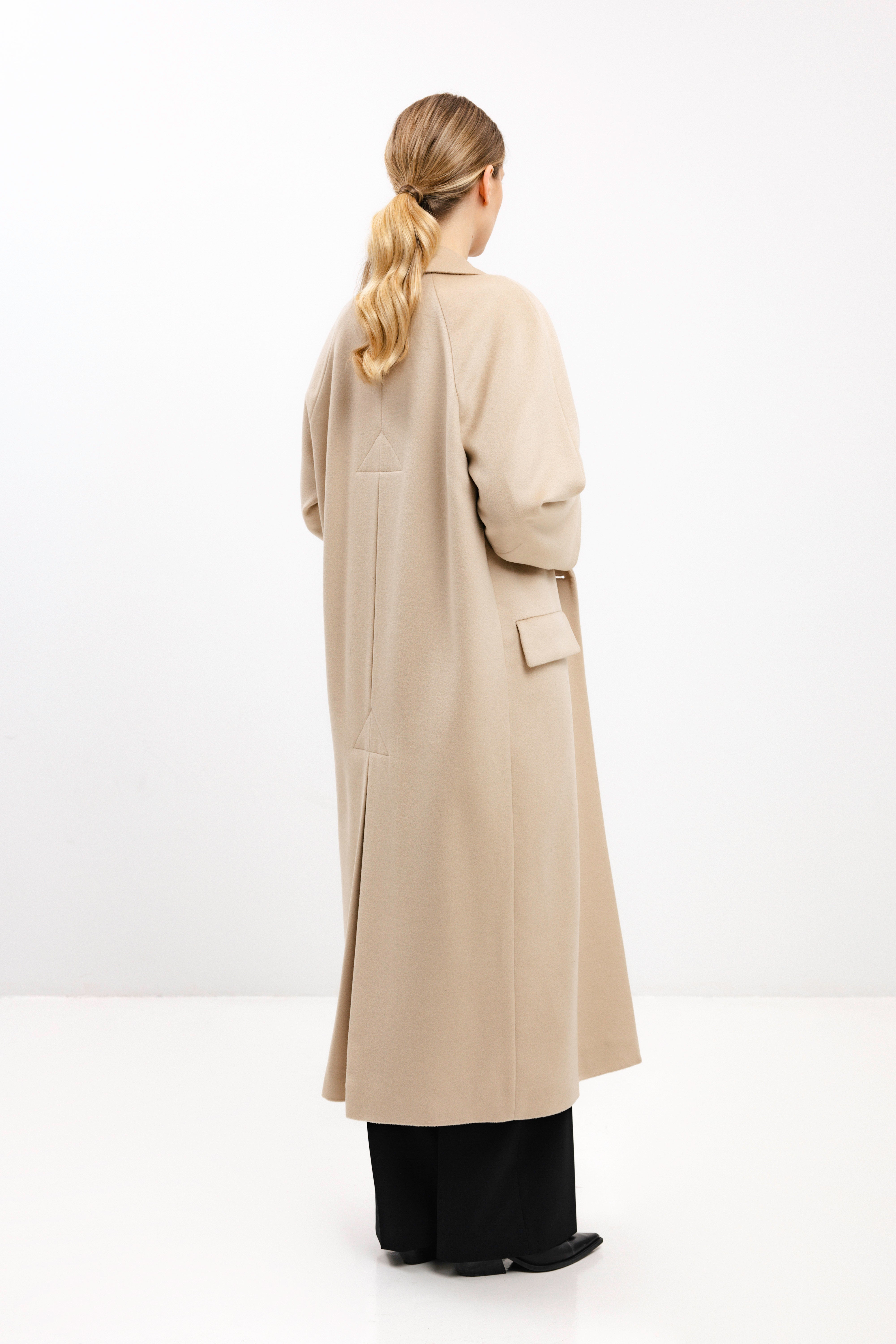 LONG DOUBLE-BREASTED WOOL COAT WITH RAGLAN SLEEVES