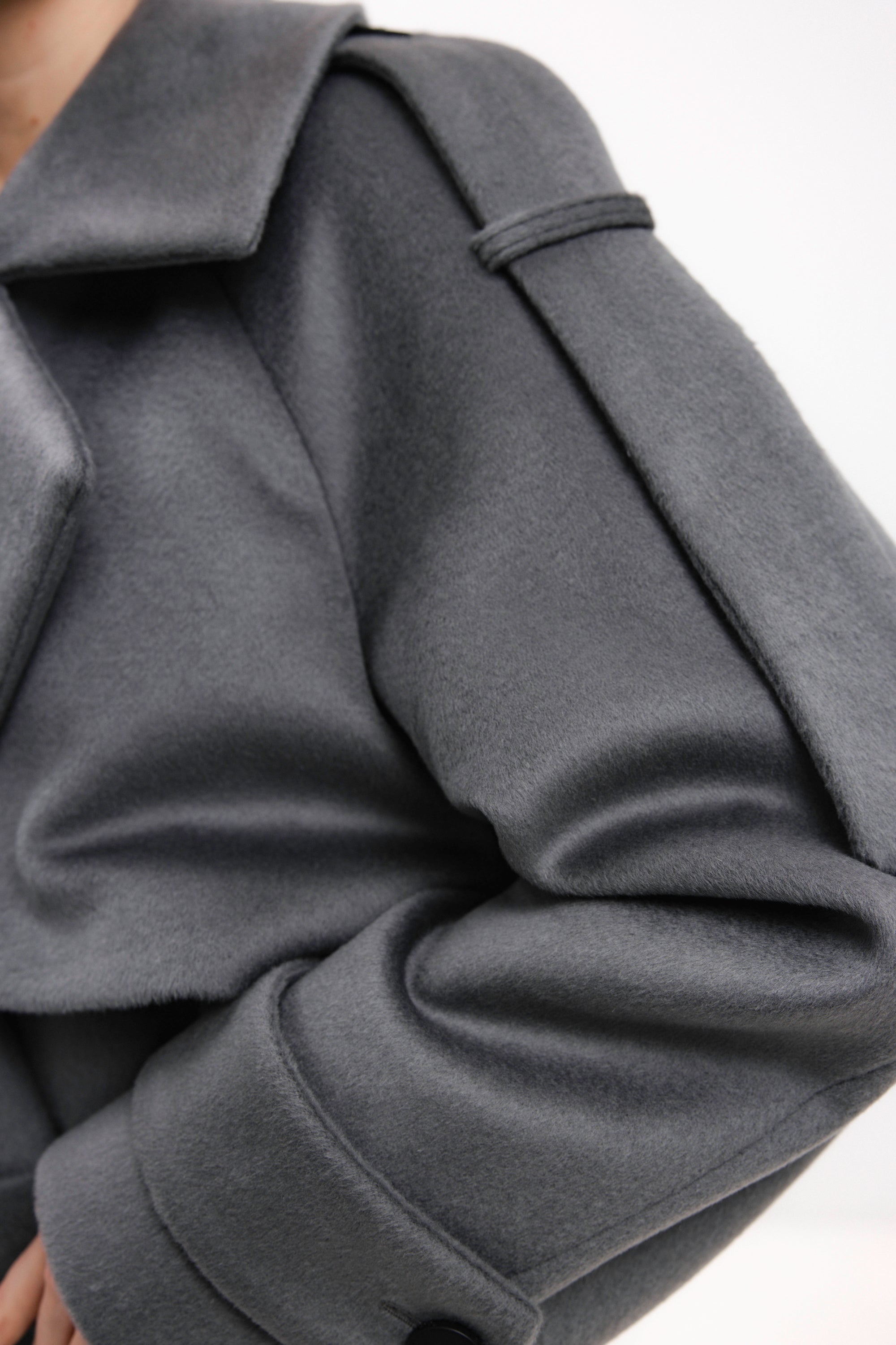 LONG BELTED LIGHT GREY WOOL COAT