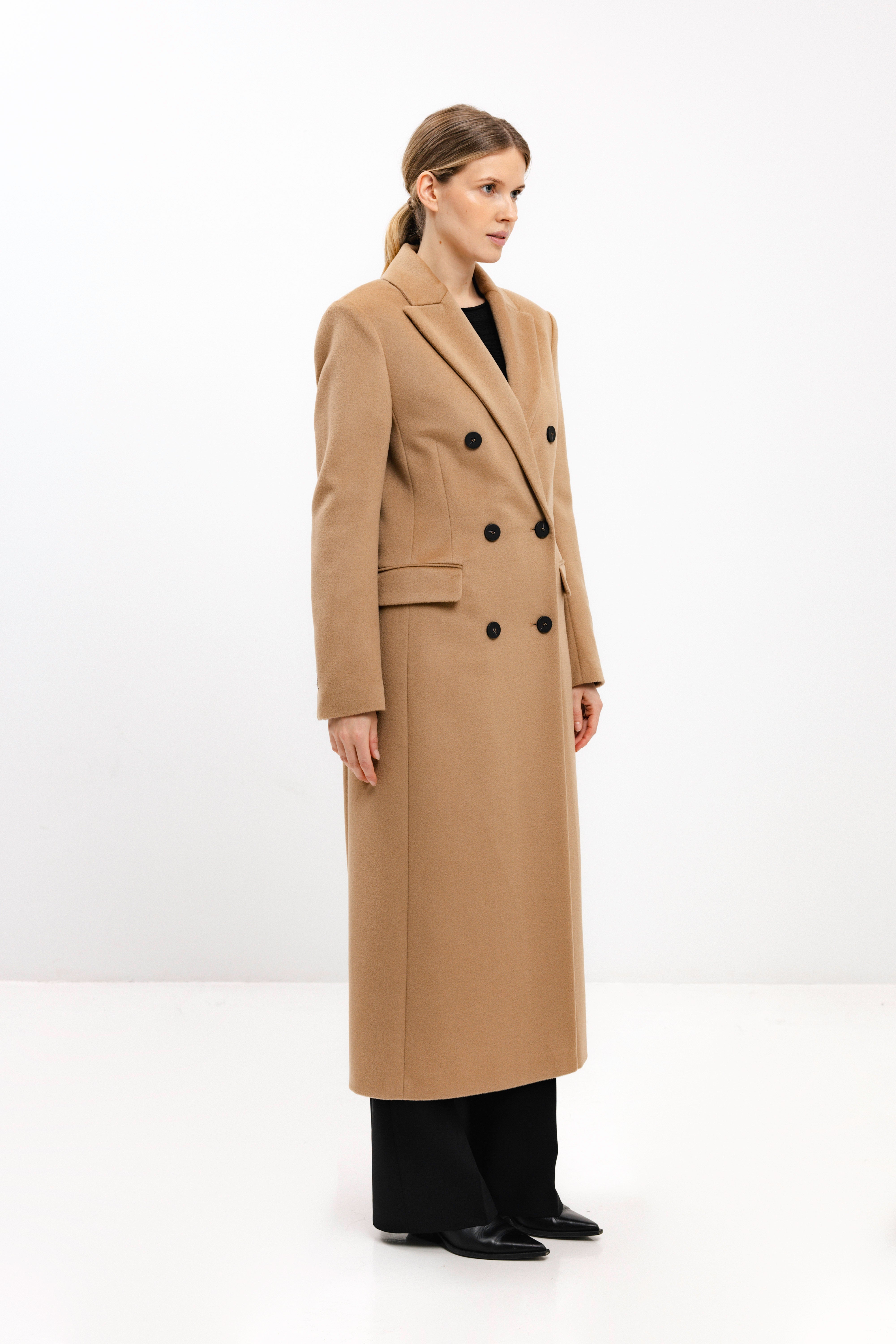 LONG FITTED CAMEL WOOL COAT