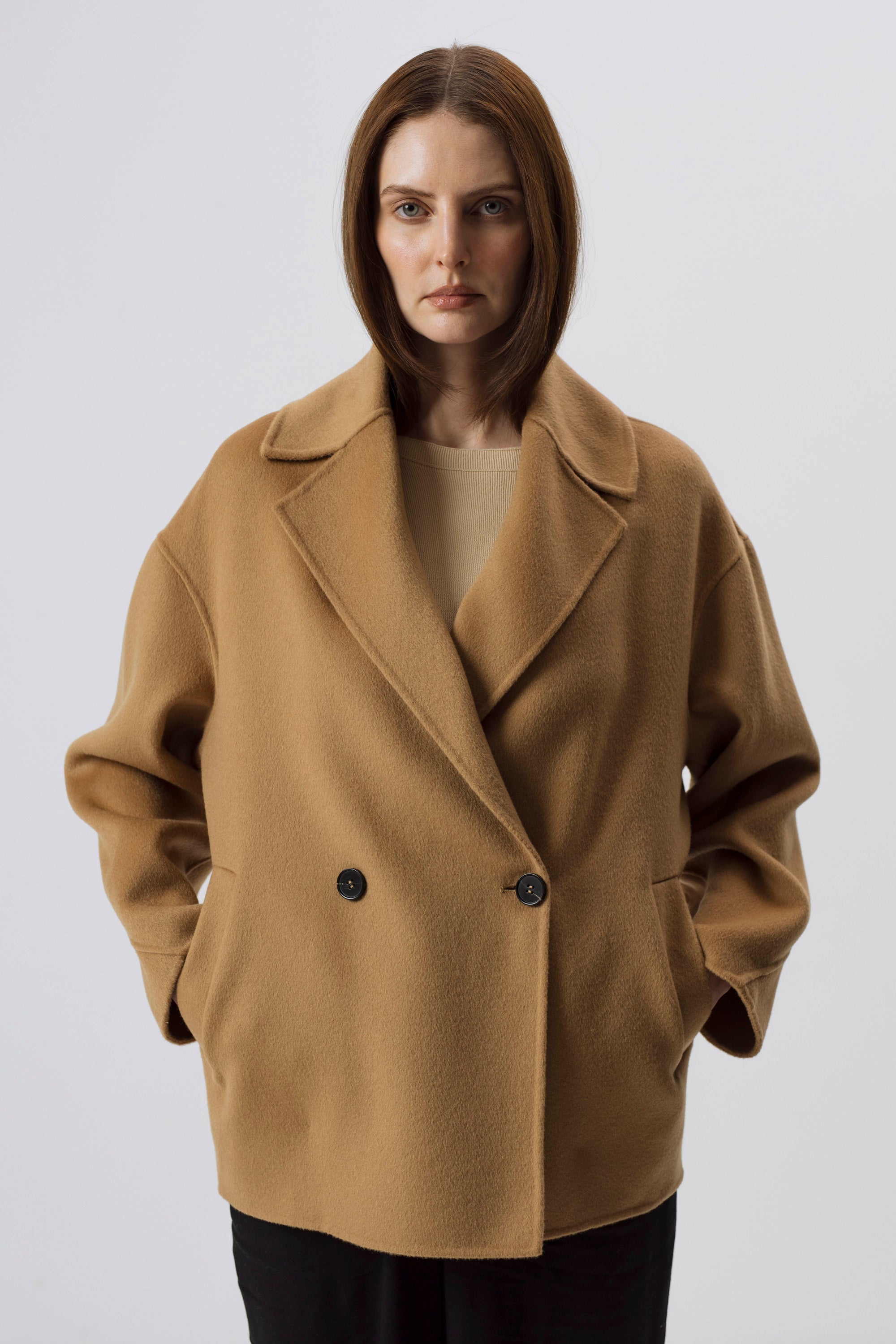 CAMEL SHORT DOUBLE-FACED WOOL COAT