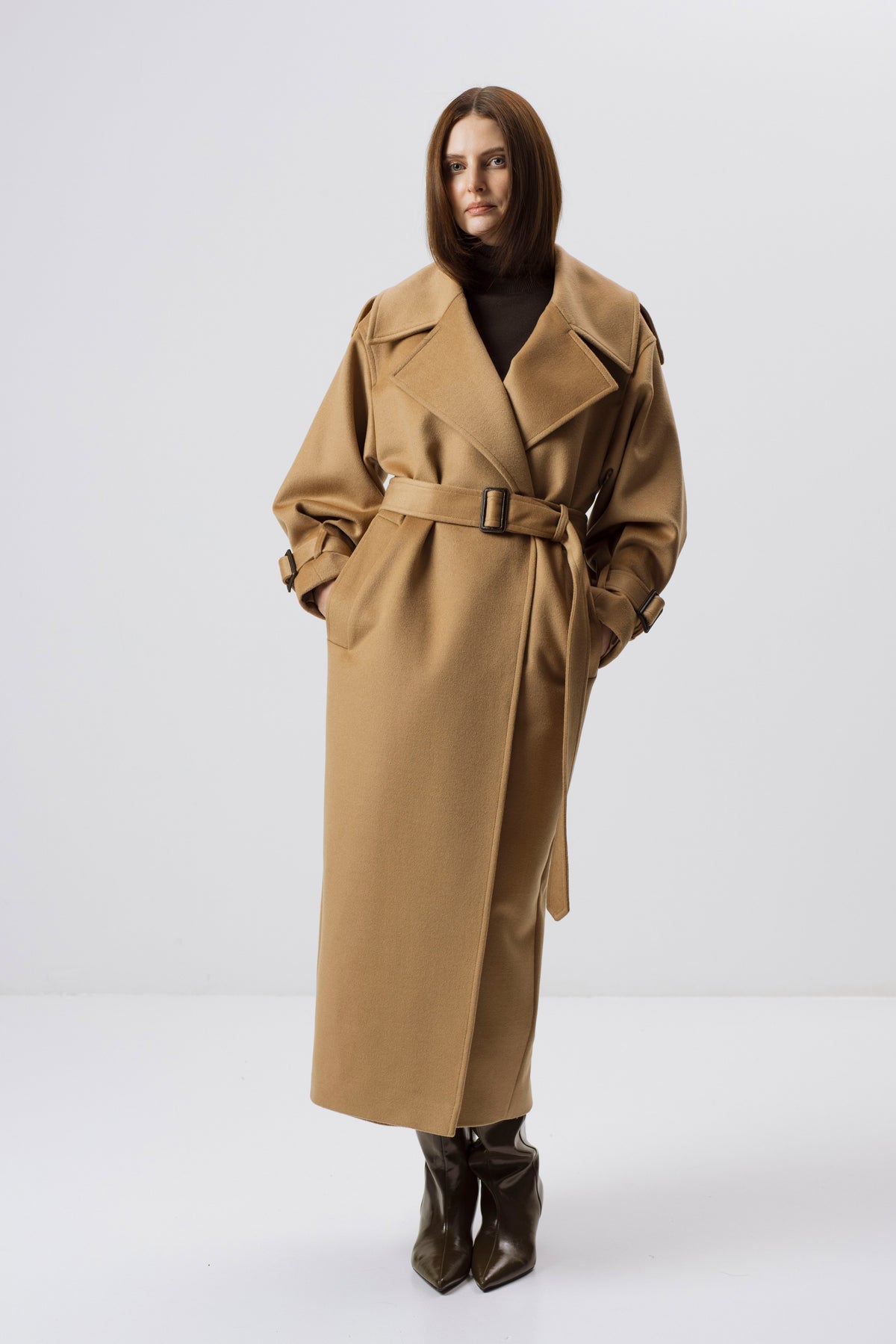 OVERSIZED CAMEL WOOL COAT WITH BUCKLED BELT