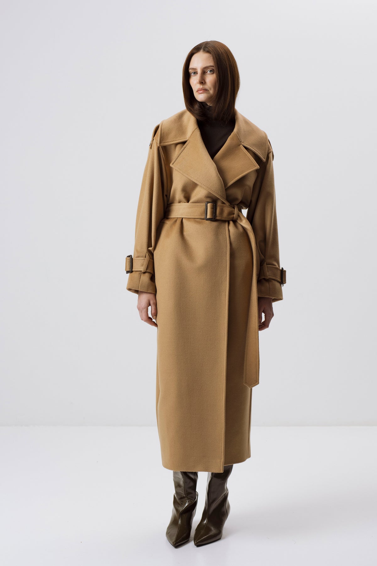 OVERSIZED CAMEL WOOL COAT WITH BUCKLED BELT