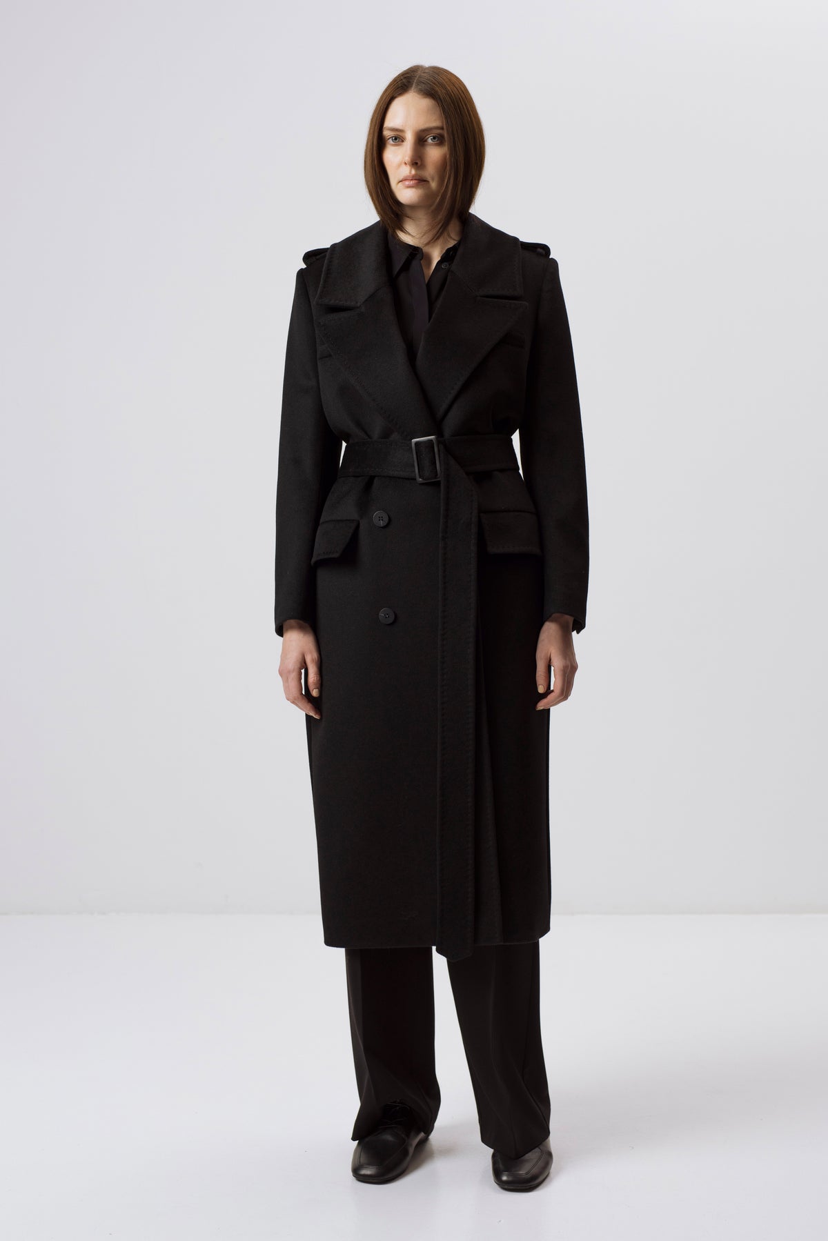 BLACK WOOL COAT WITH BUCKLED BELT