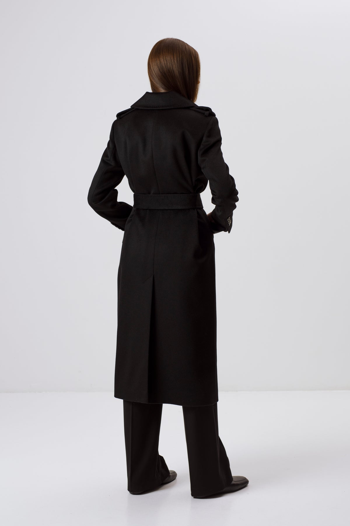 BLACK WOOL COAT WITH BUCKLED BELT
