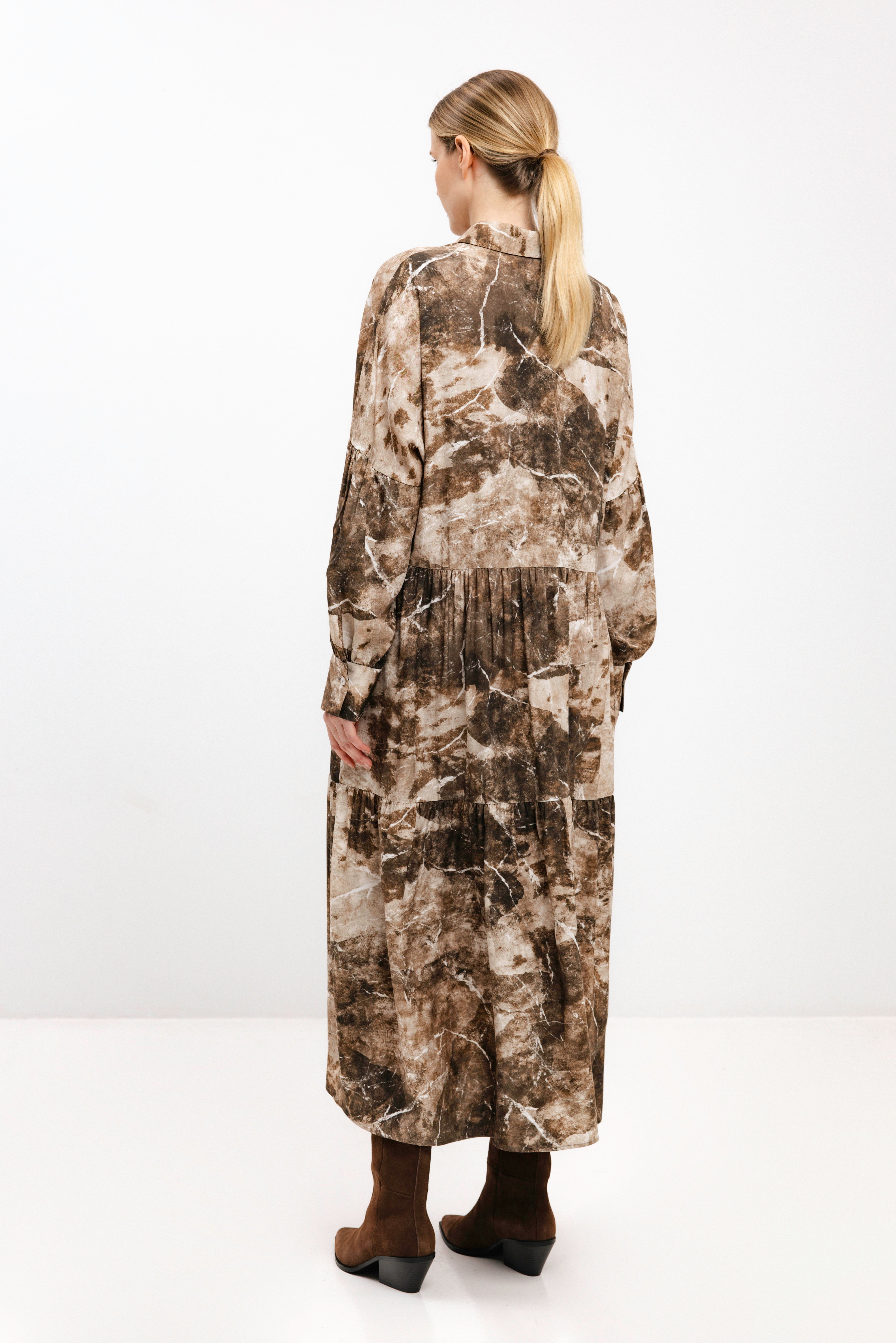 TIERED SHIRT DRESS WITH ABSTRACT PRINT