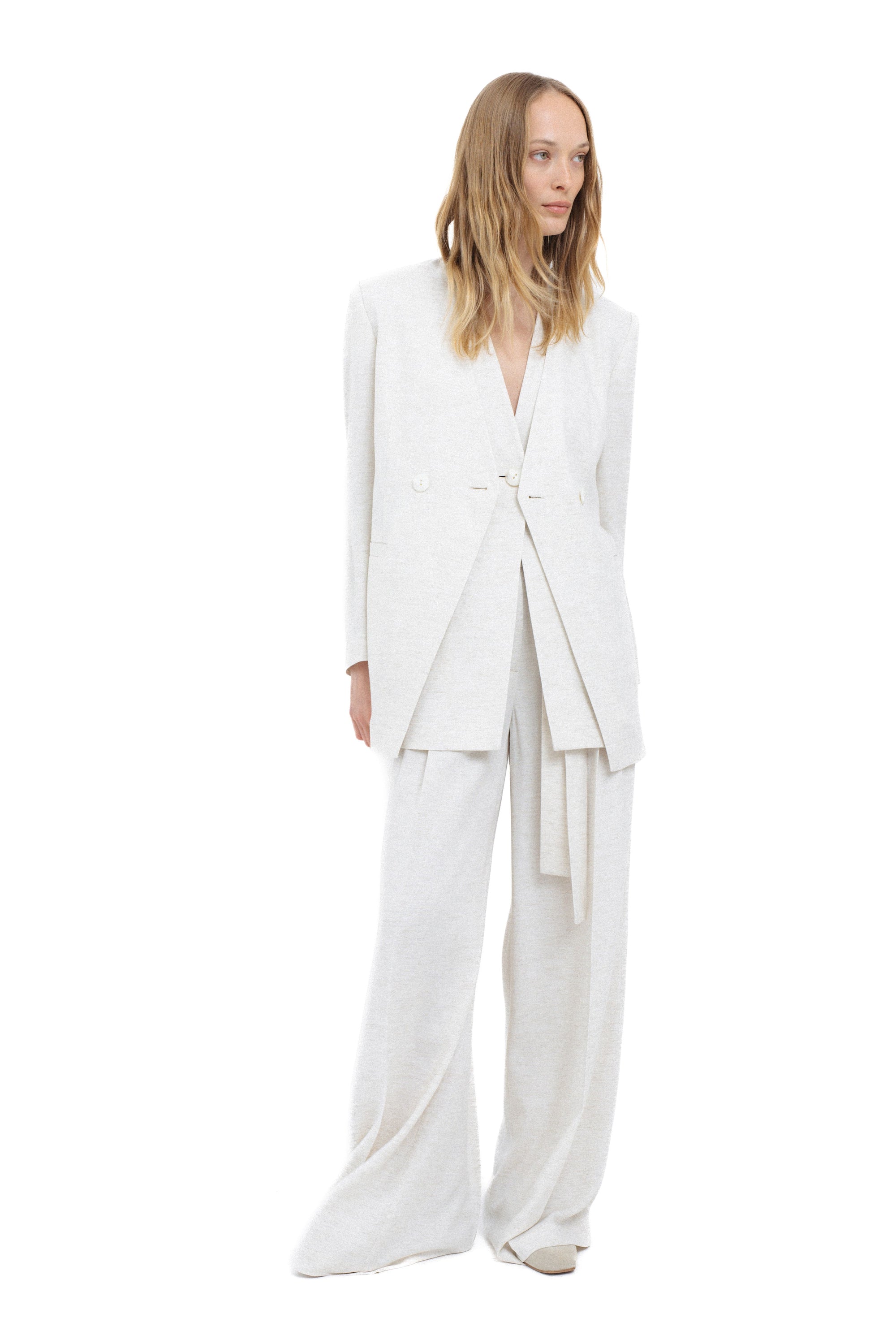 ECRU BLAZER WITH ASYMMETRIC FASTENING AND LINEN