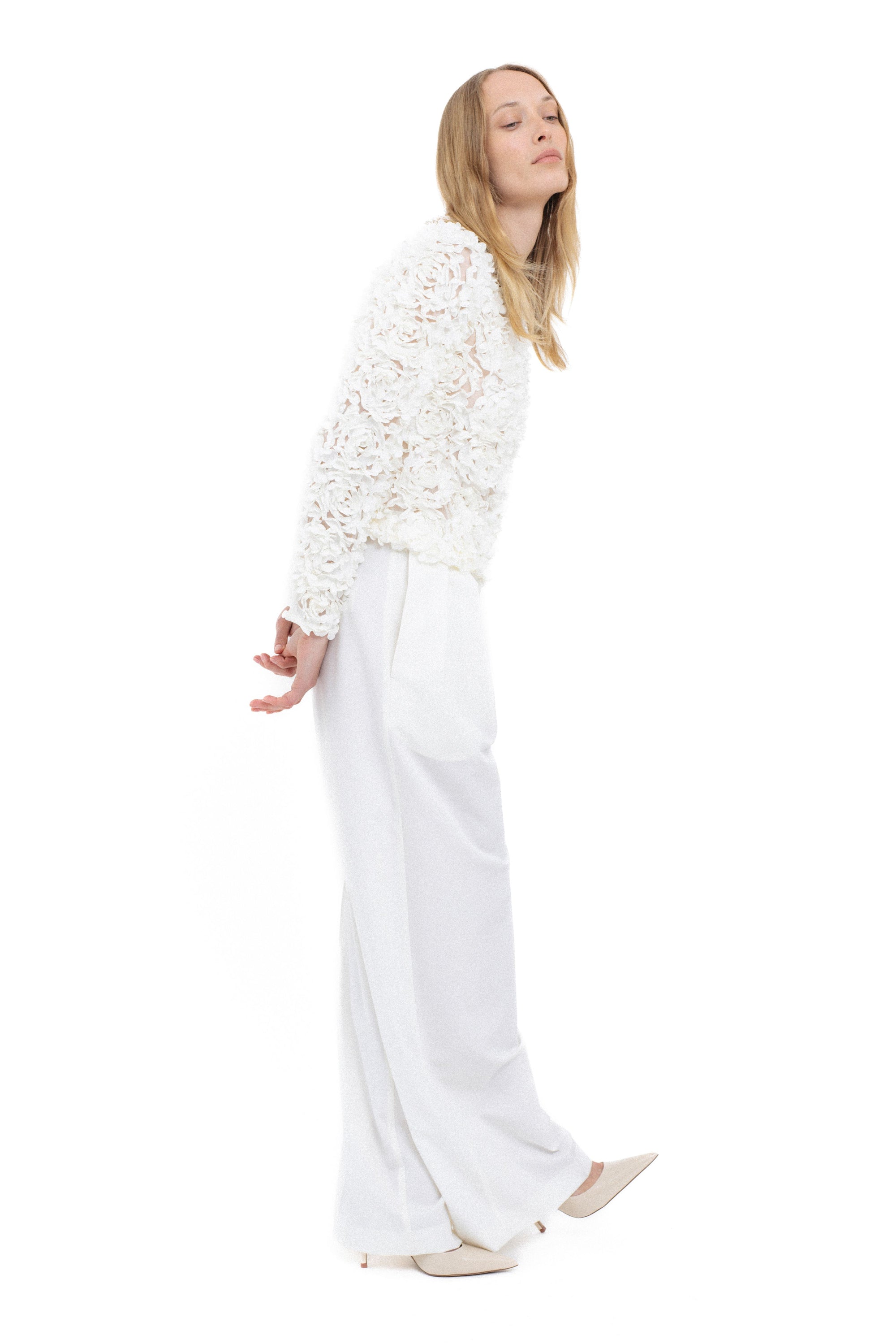 WHITE WIDE-LEG TROUSERS