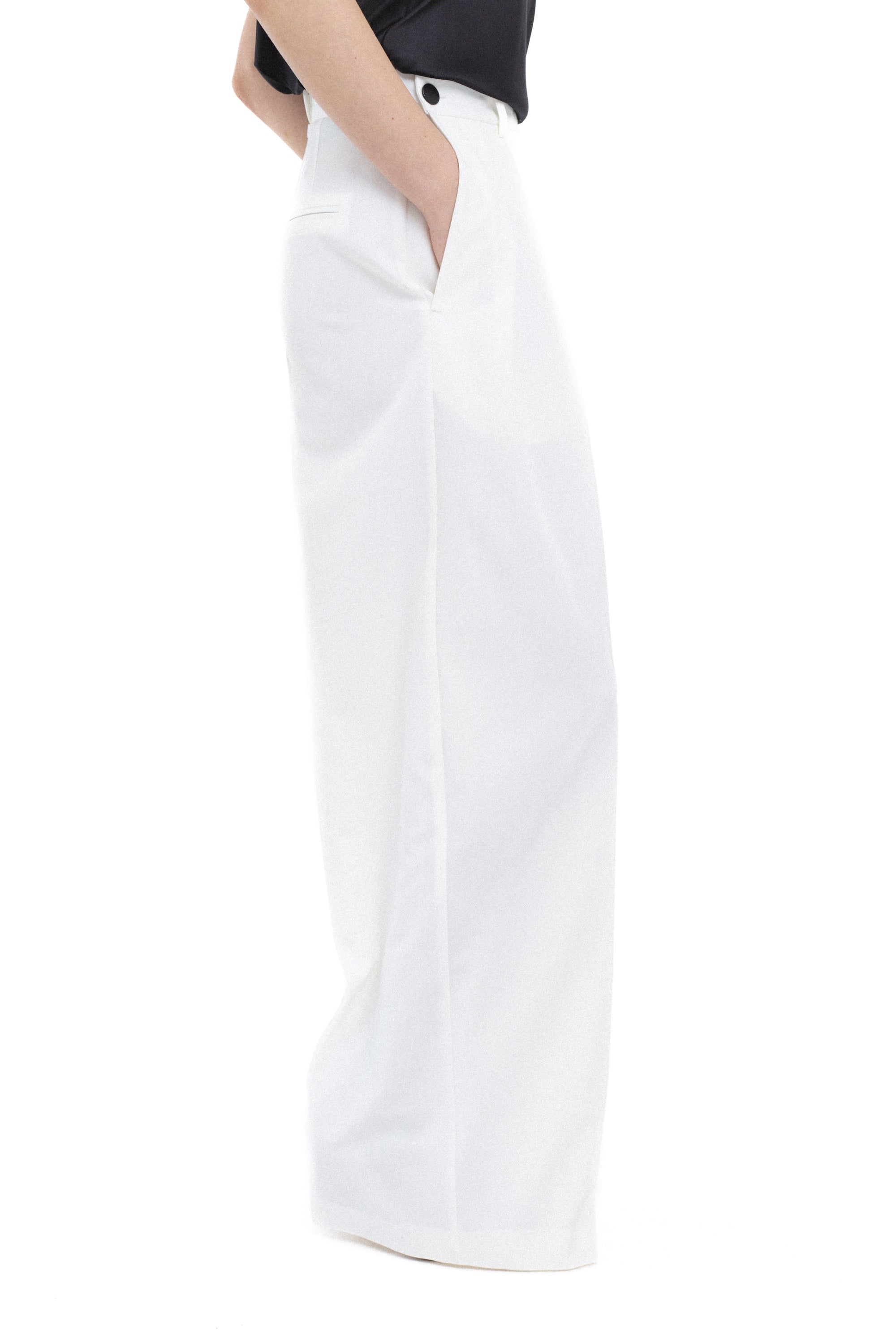 WHITE WIDE-LEG TROUSERS