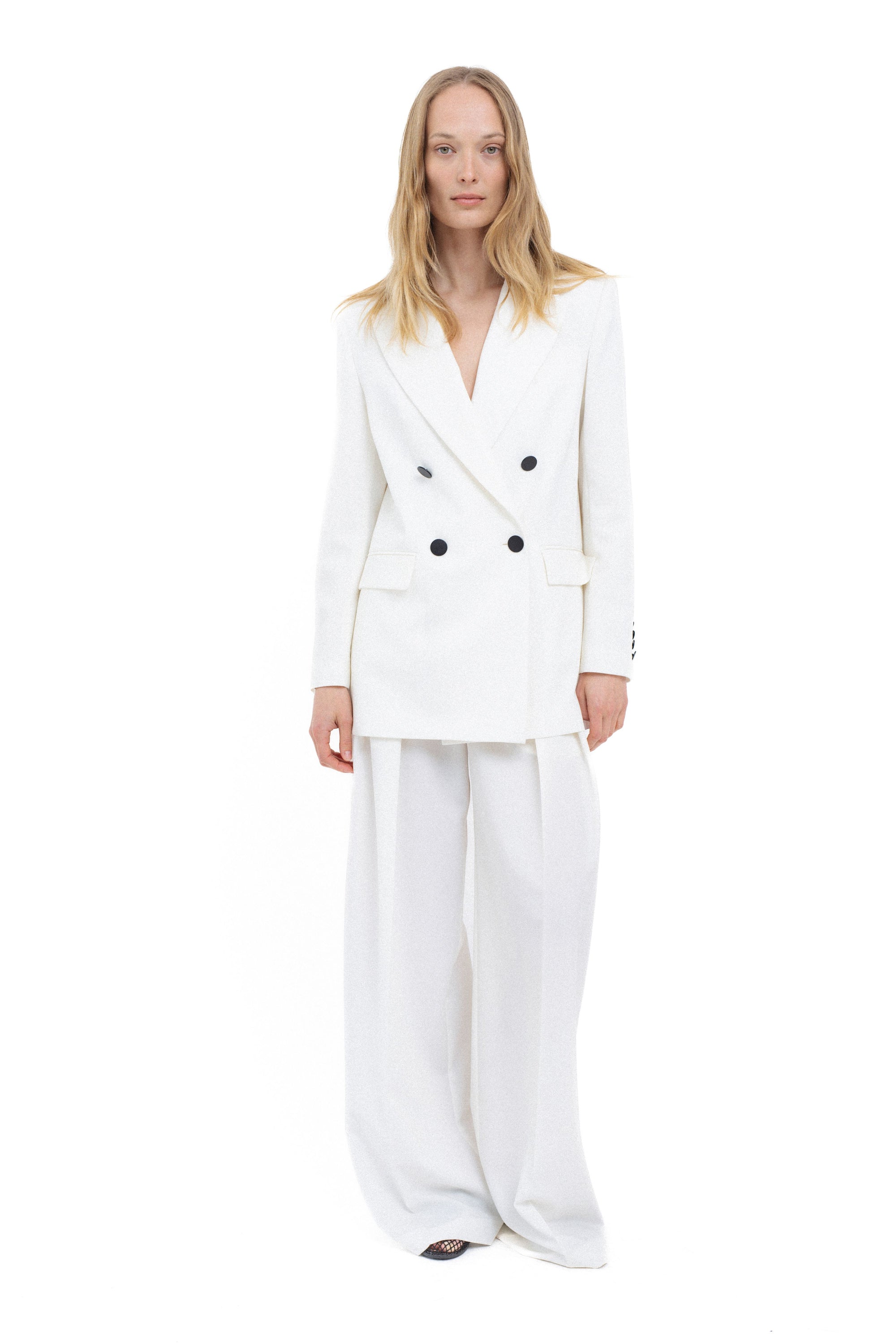 WHITE STRAIGHT DOUBLE-BREASTED BLAZER