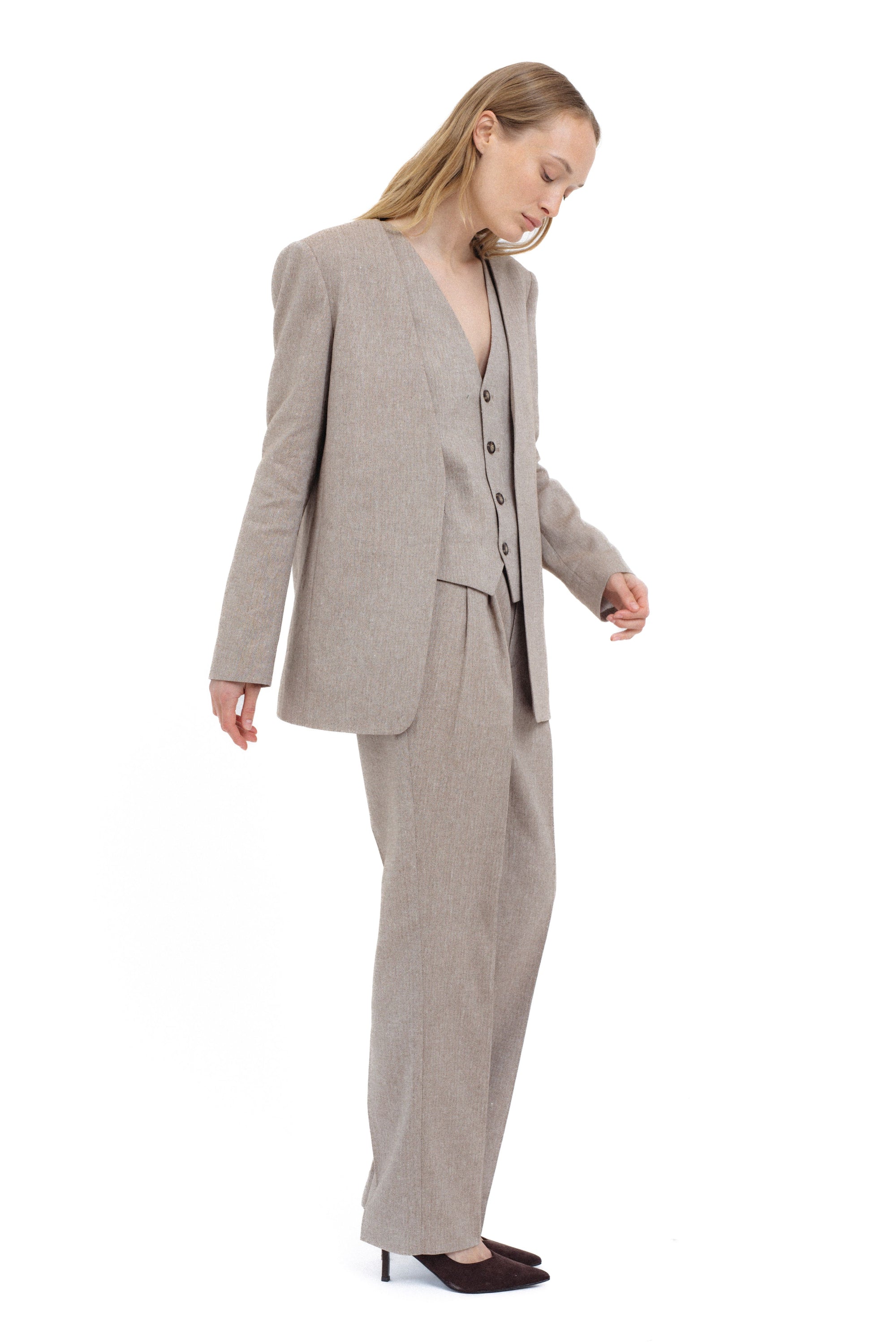 UNISEX SMĖLIO ATSPALVIO TIESIOS KELNĖS SU KLOSTĖMIS