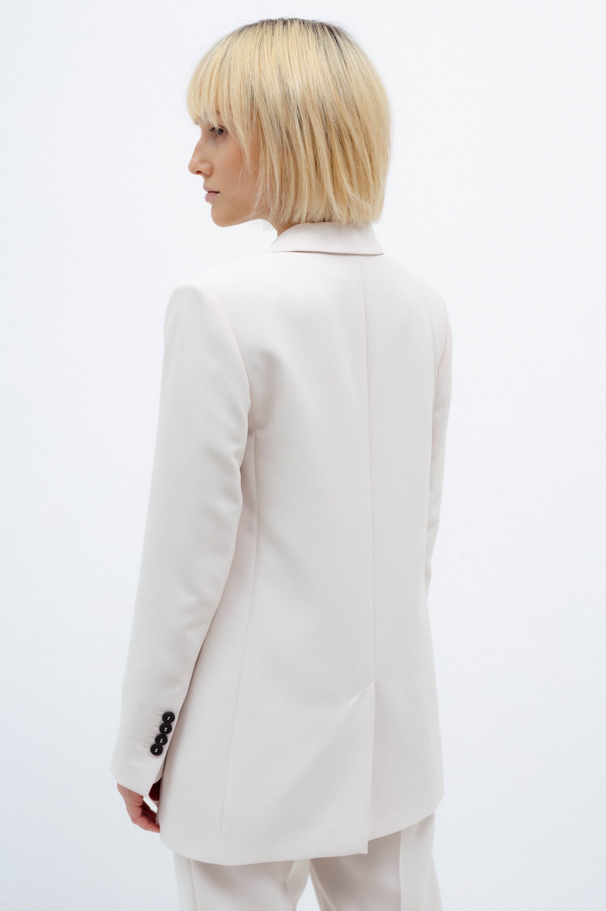 DOUBLE-BREASTED STRAIGHT MILK BLAZER