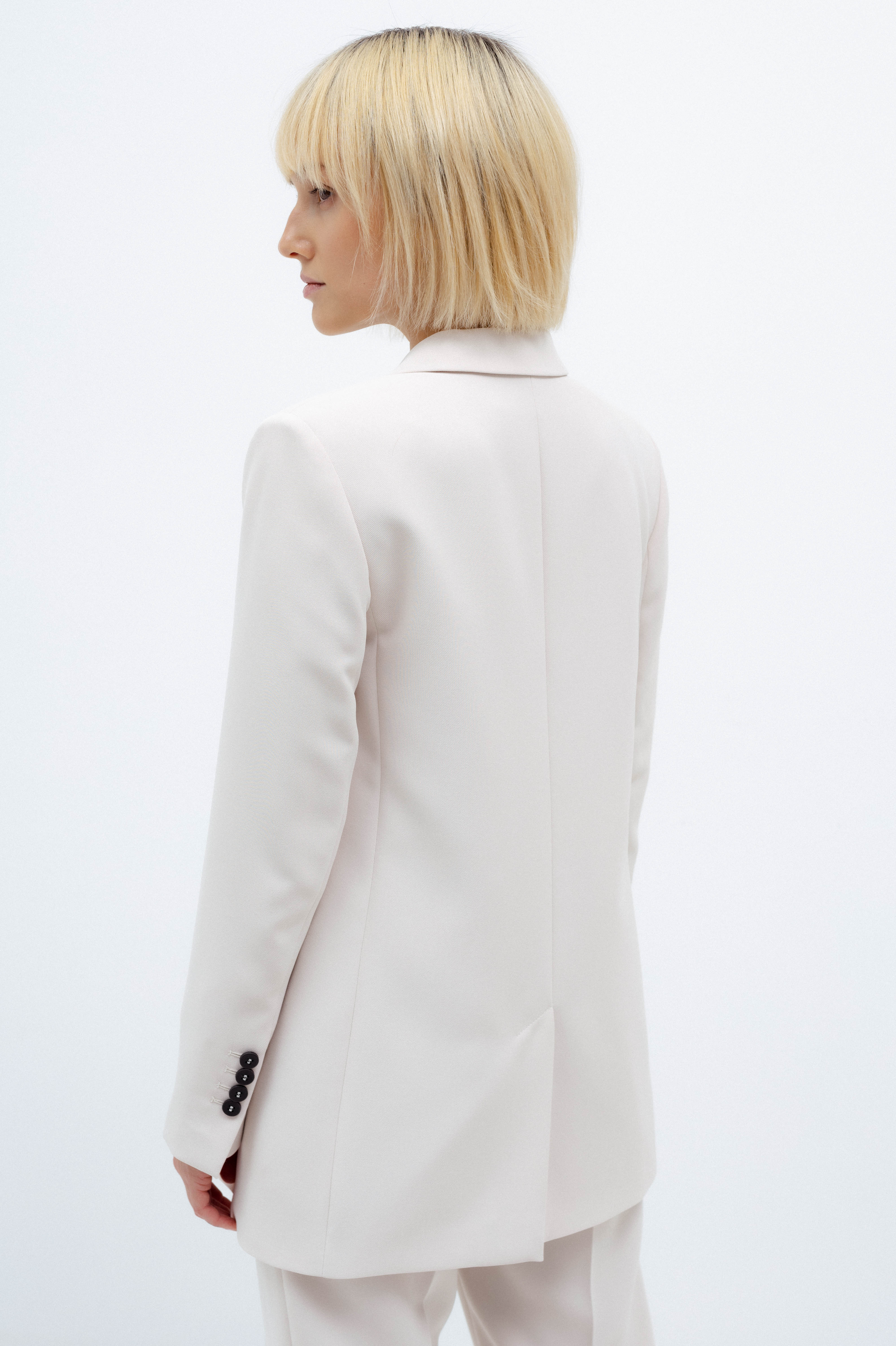 DOUBLE-BREASTED STRAIGHT MILK BLAZER