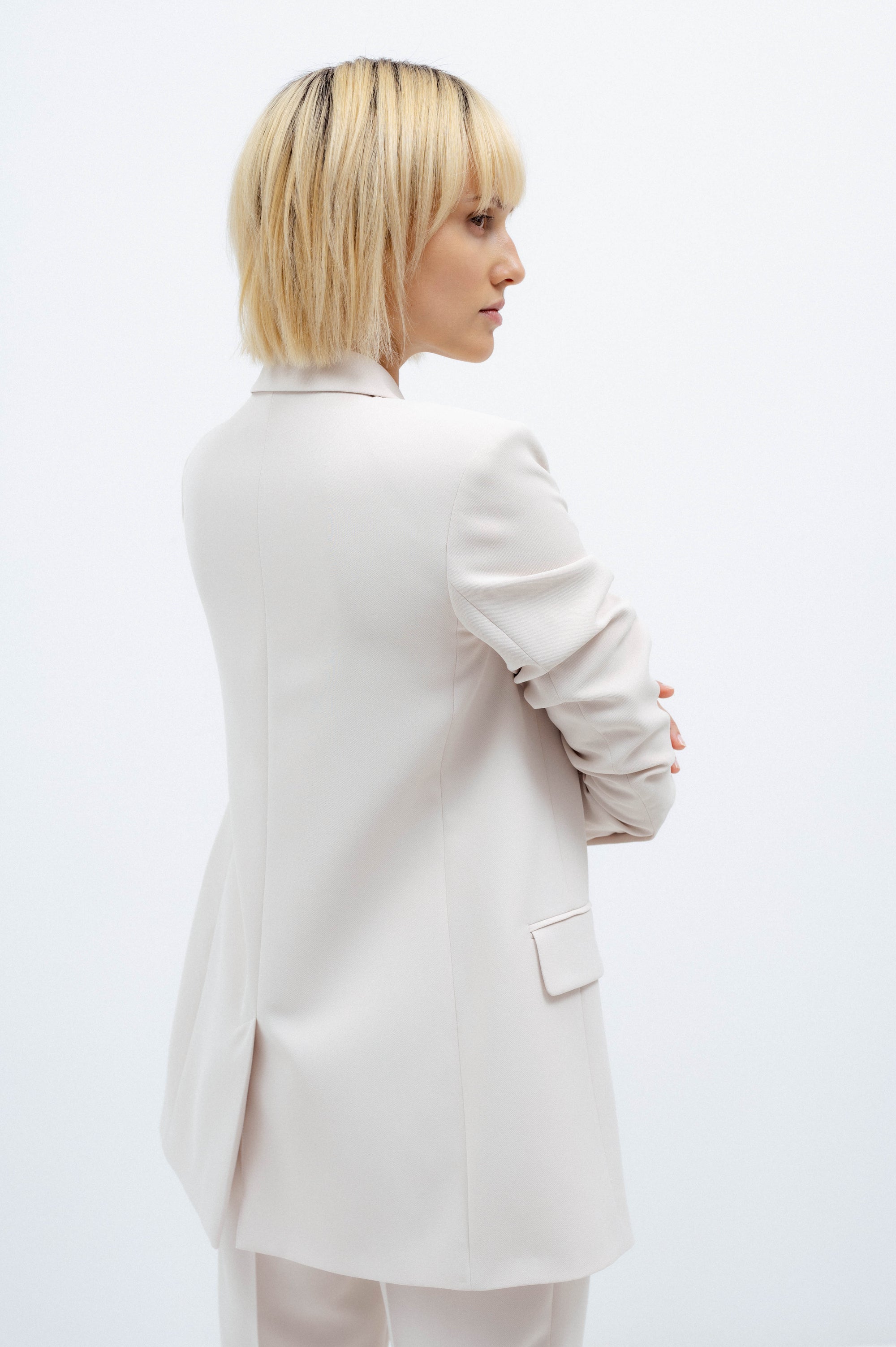 DOUBLE-BREASTED STRAIGHT MILK BLAZER