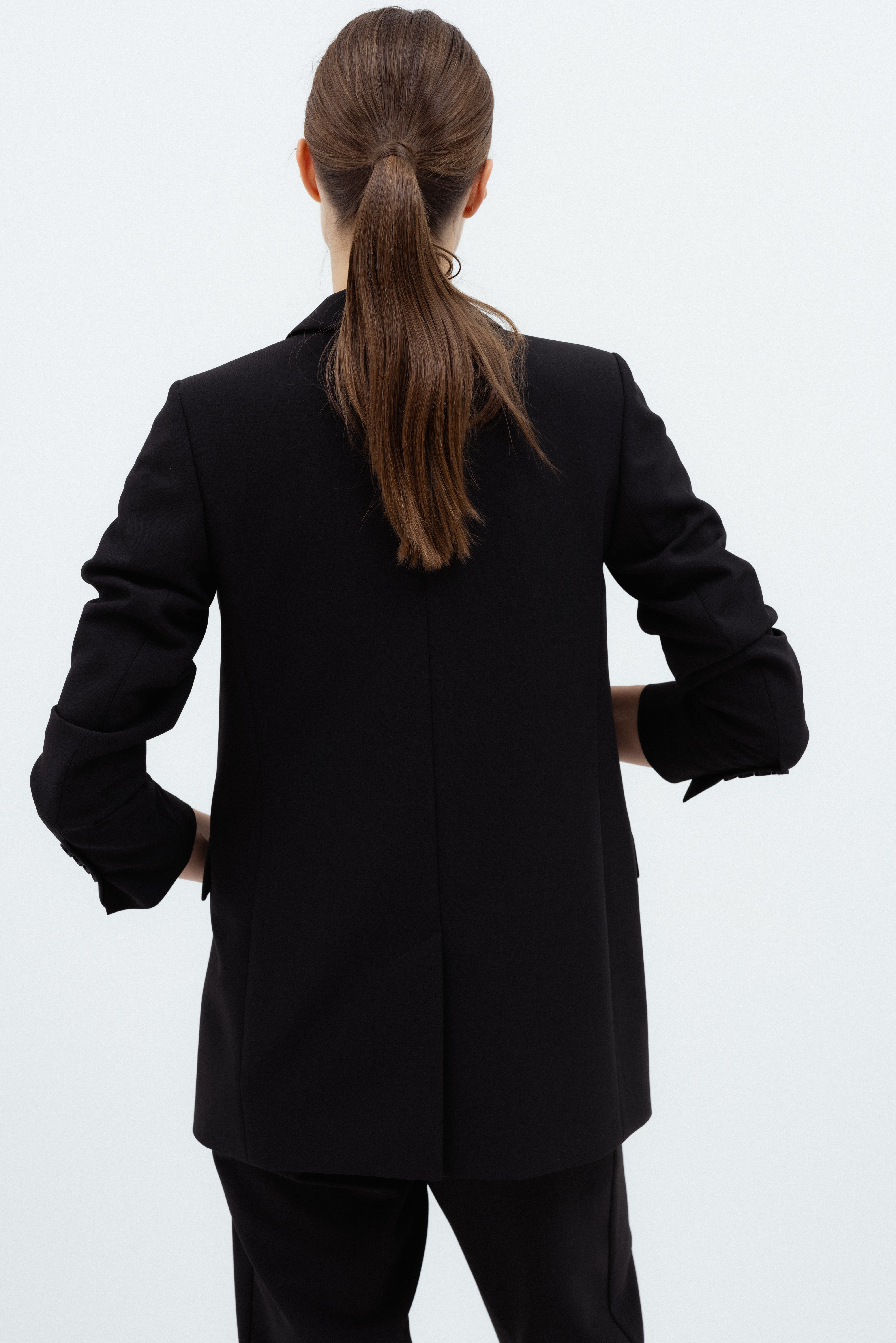 DOUBLE-BREASTED BLACK BLAZER