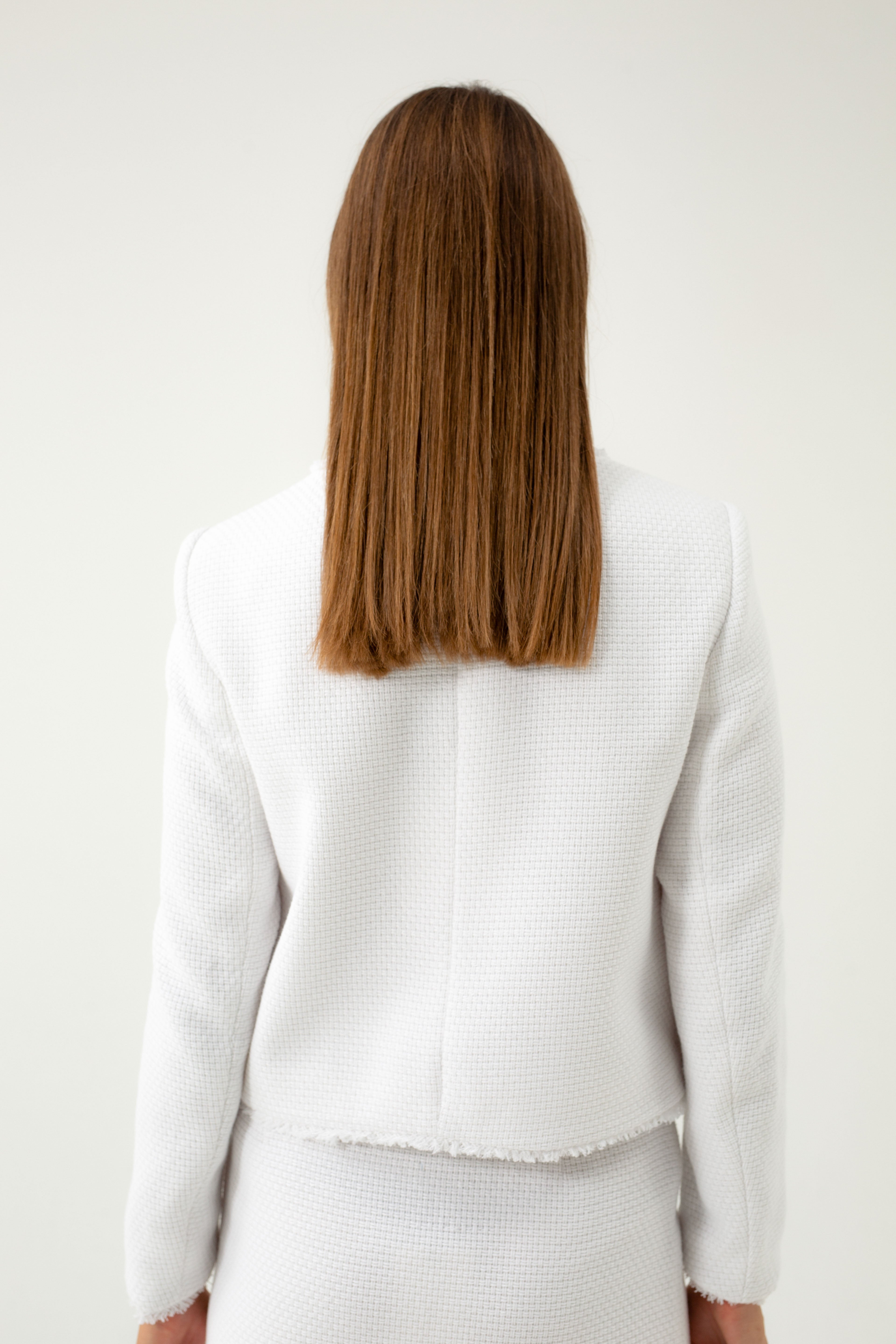 WAFFLE-TEXTURE SHORT WHITE BLAZER