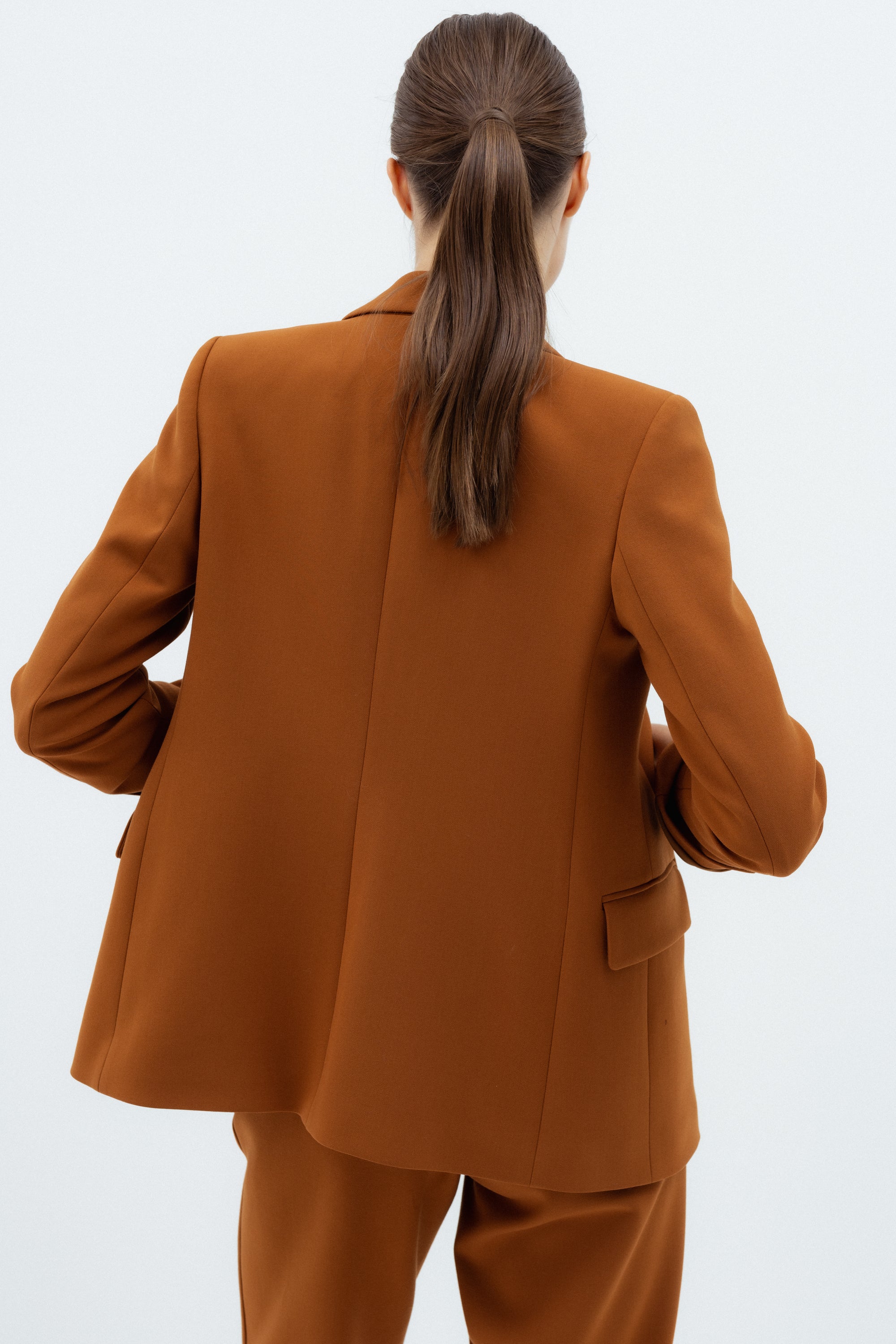 SINGLE-BREASTED CHESTNUT BLAZER