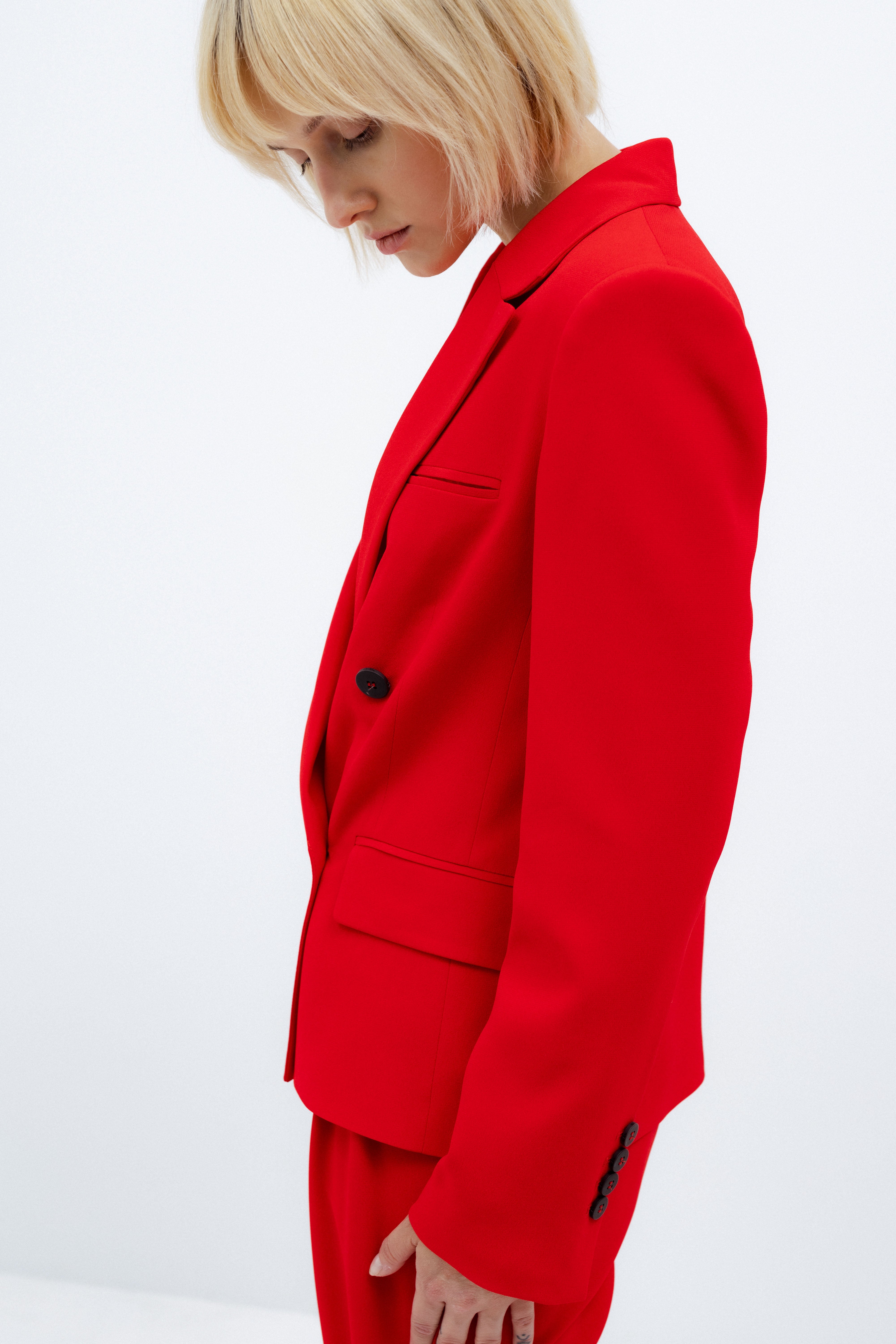 DOUBLE-BREASTED RED BLAZER