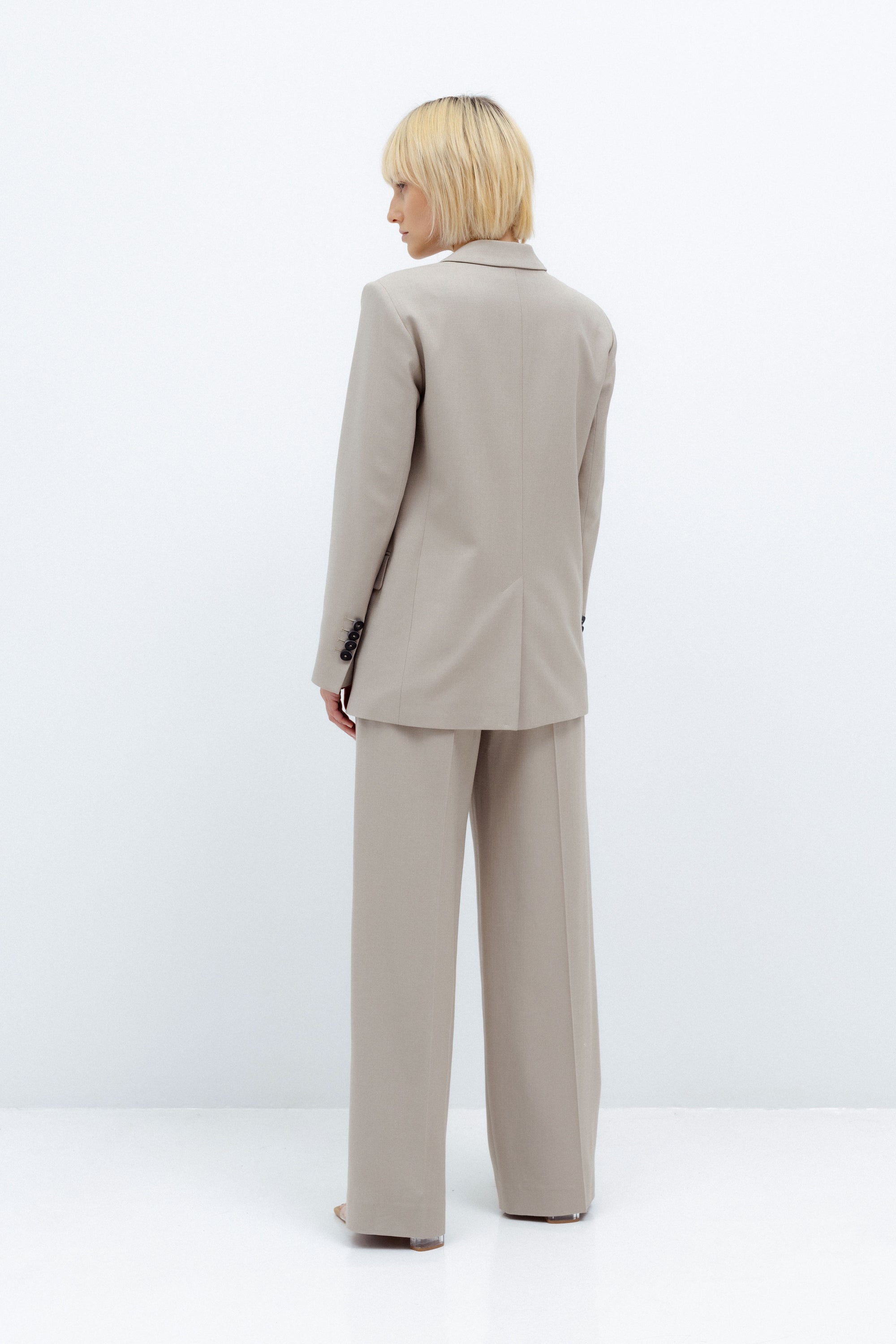 DOUBLE-BREASTED LIGHT TAUPE BLAZER