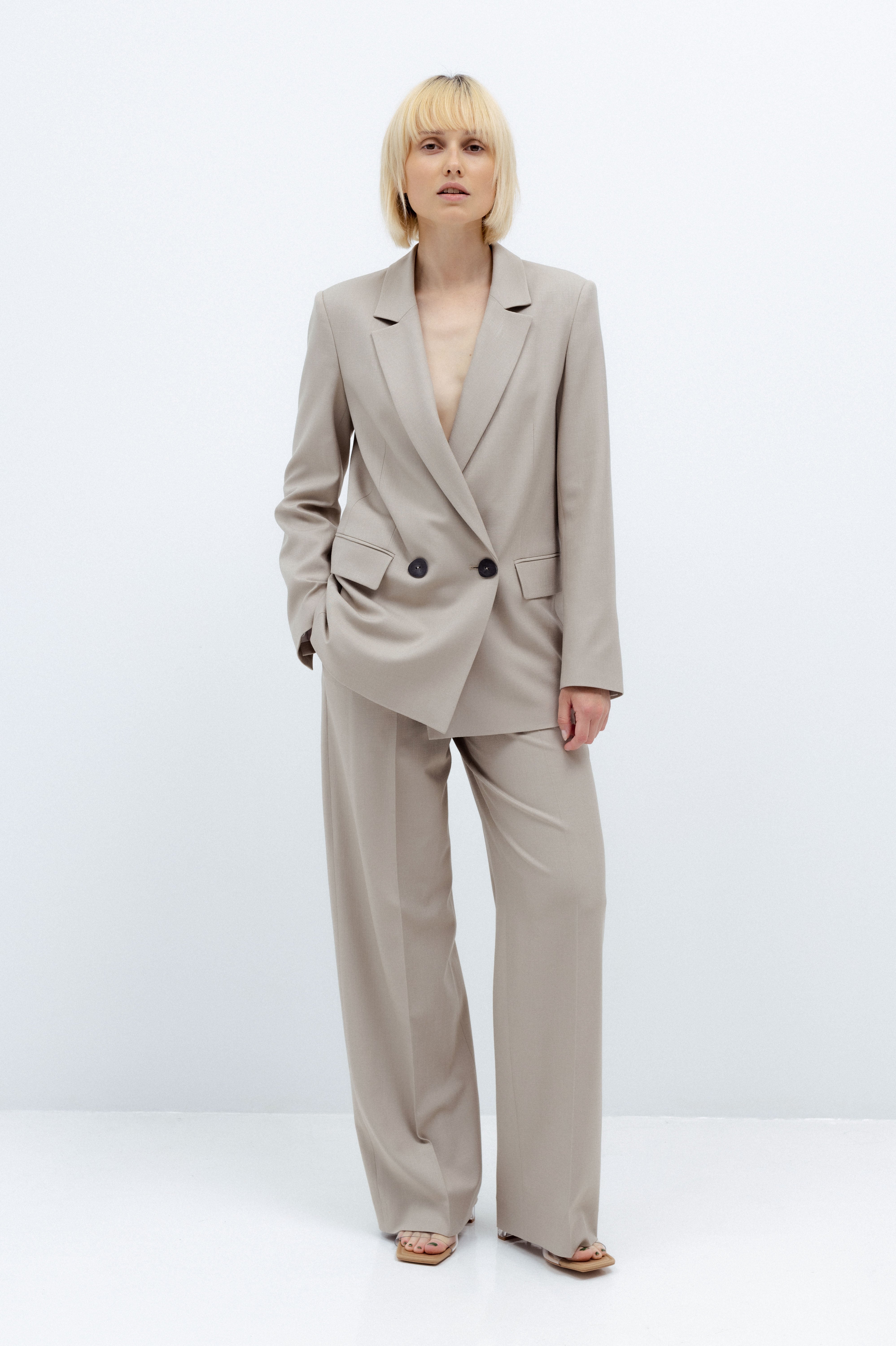 DOUBLE-BREASTED LIGHT TAUPE BLAZER