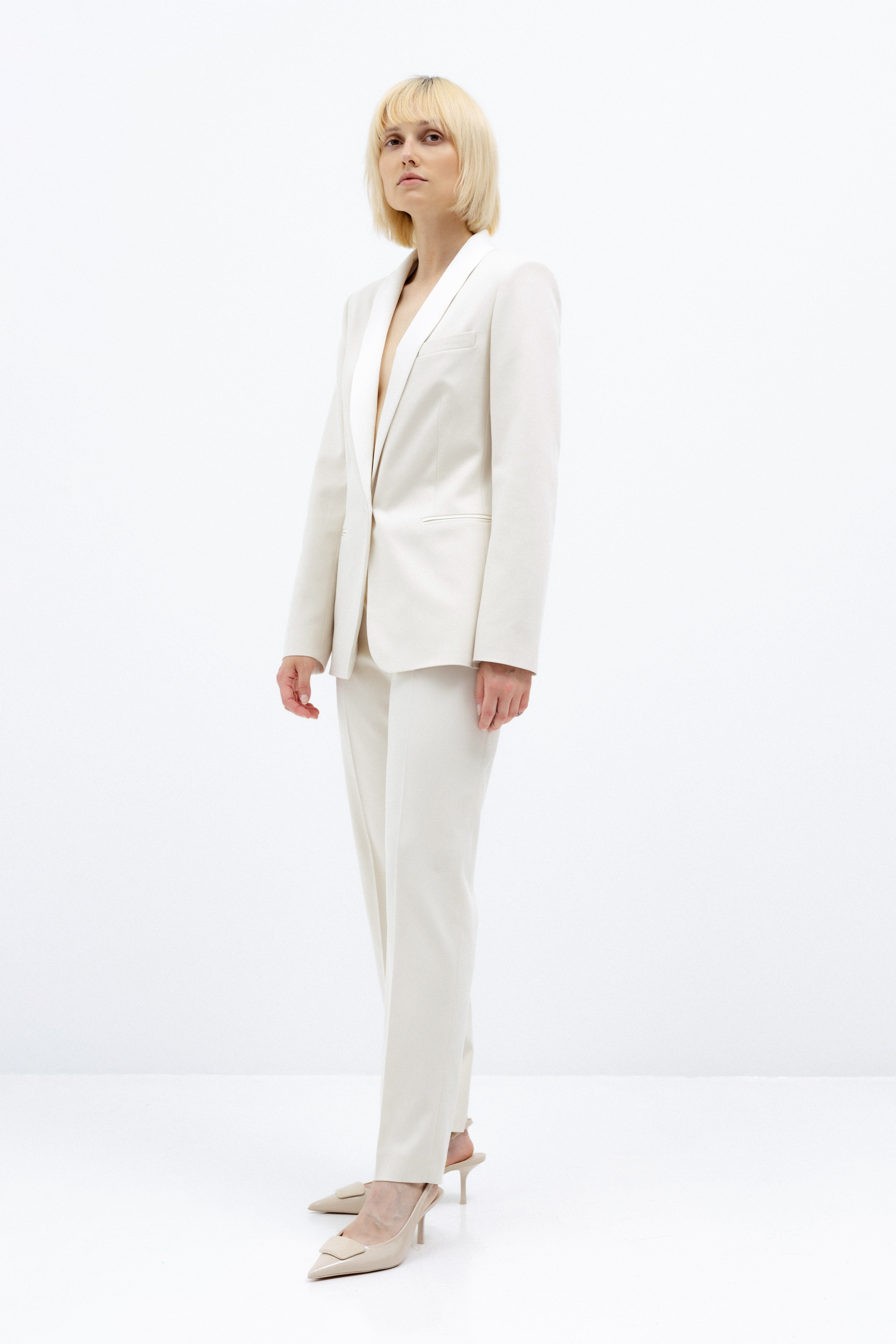 SINGLE-BREASTED MILK BLAZER