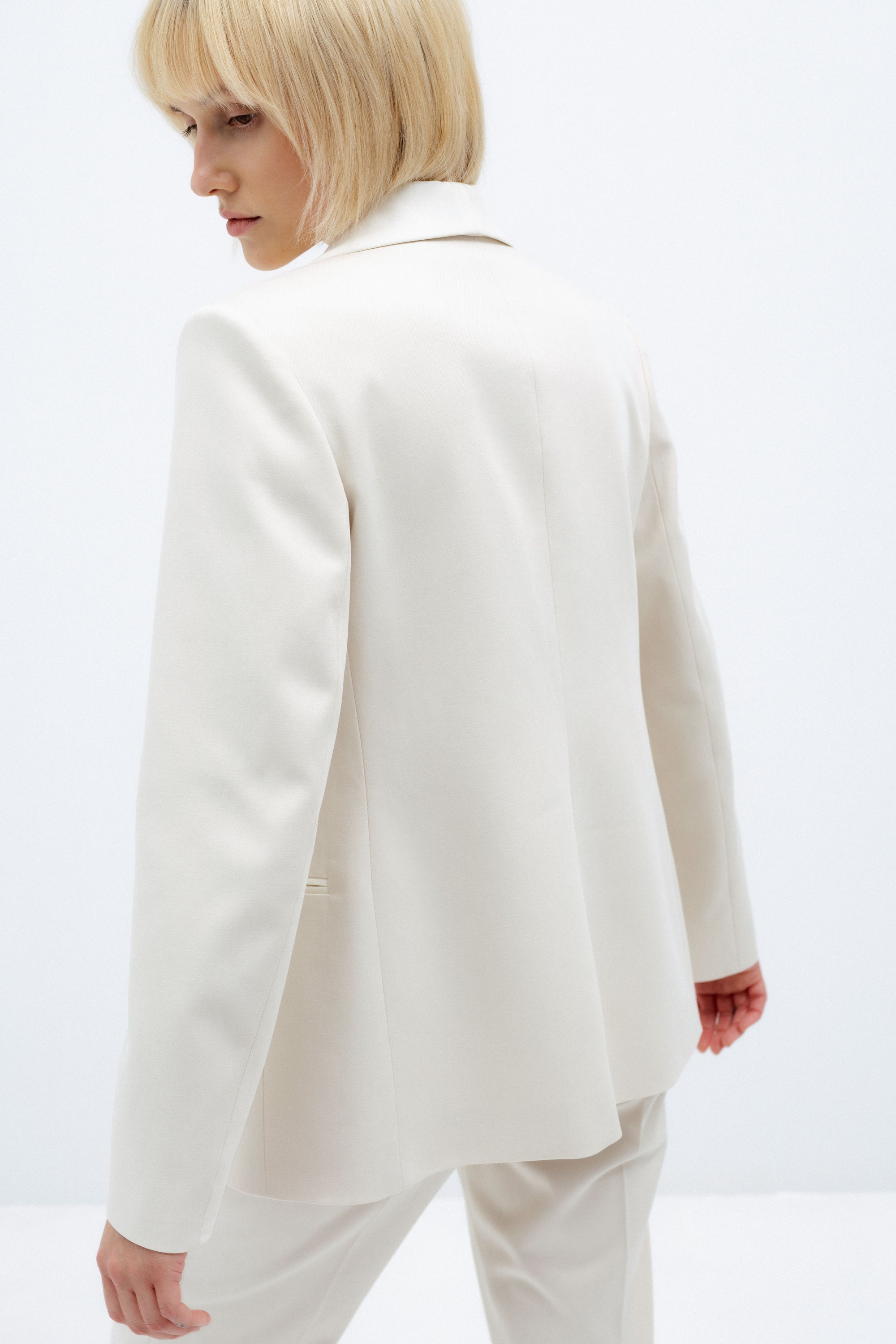 SINGLE-BREASTED MILK BLAZER