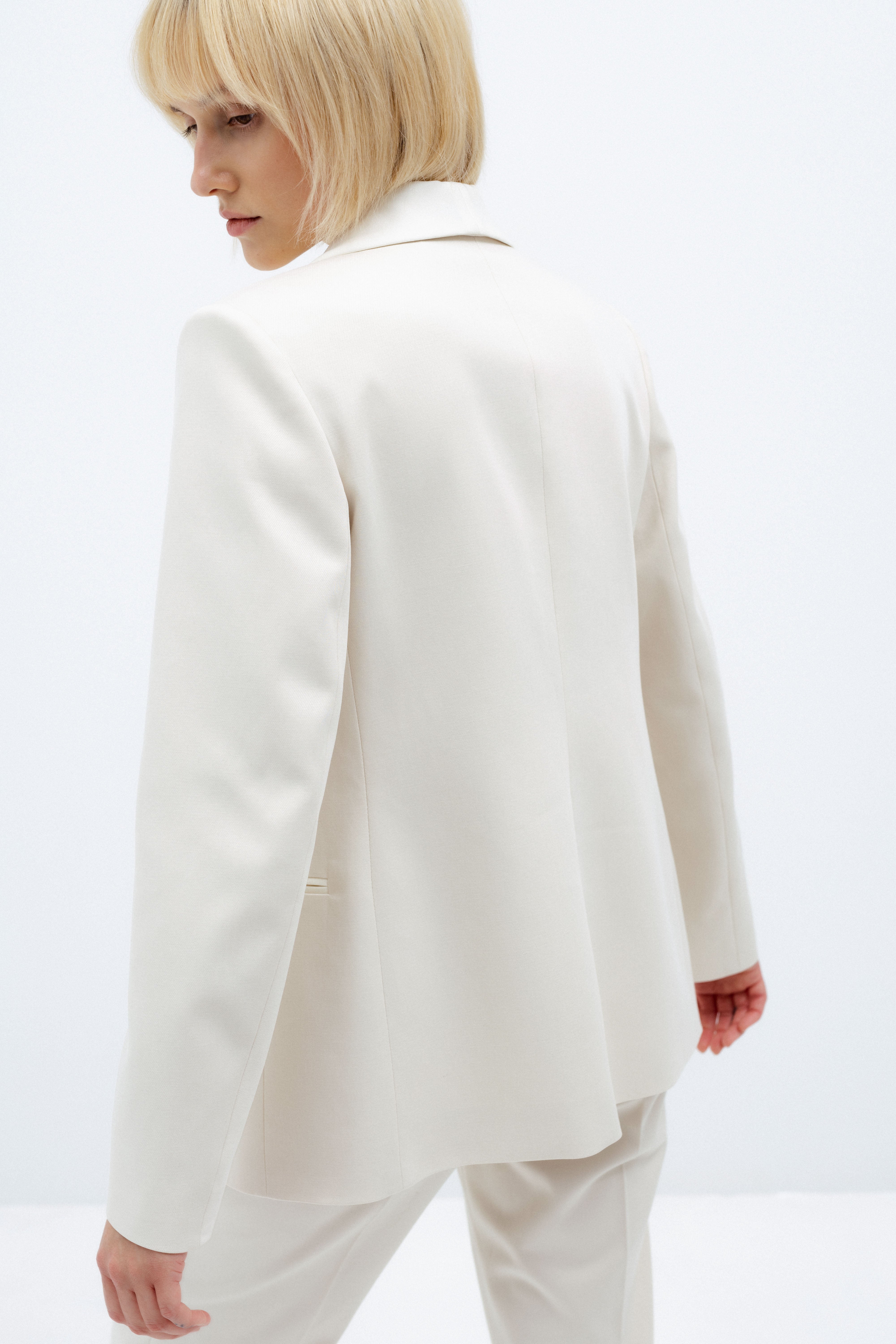 SINGLE-BREASTED MILK BLAZER