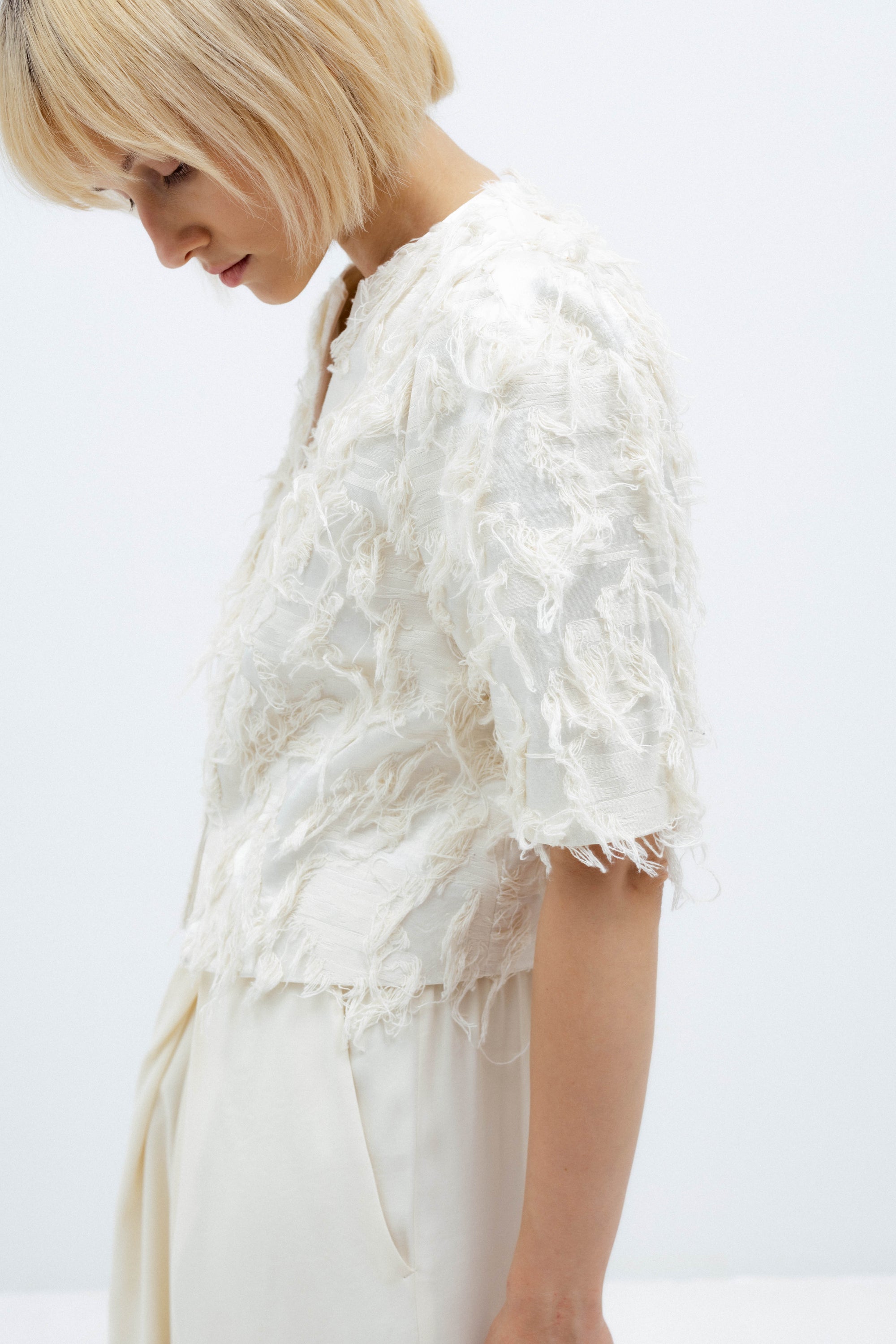 FRAYED JACQUARD CROPPED BLAZER