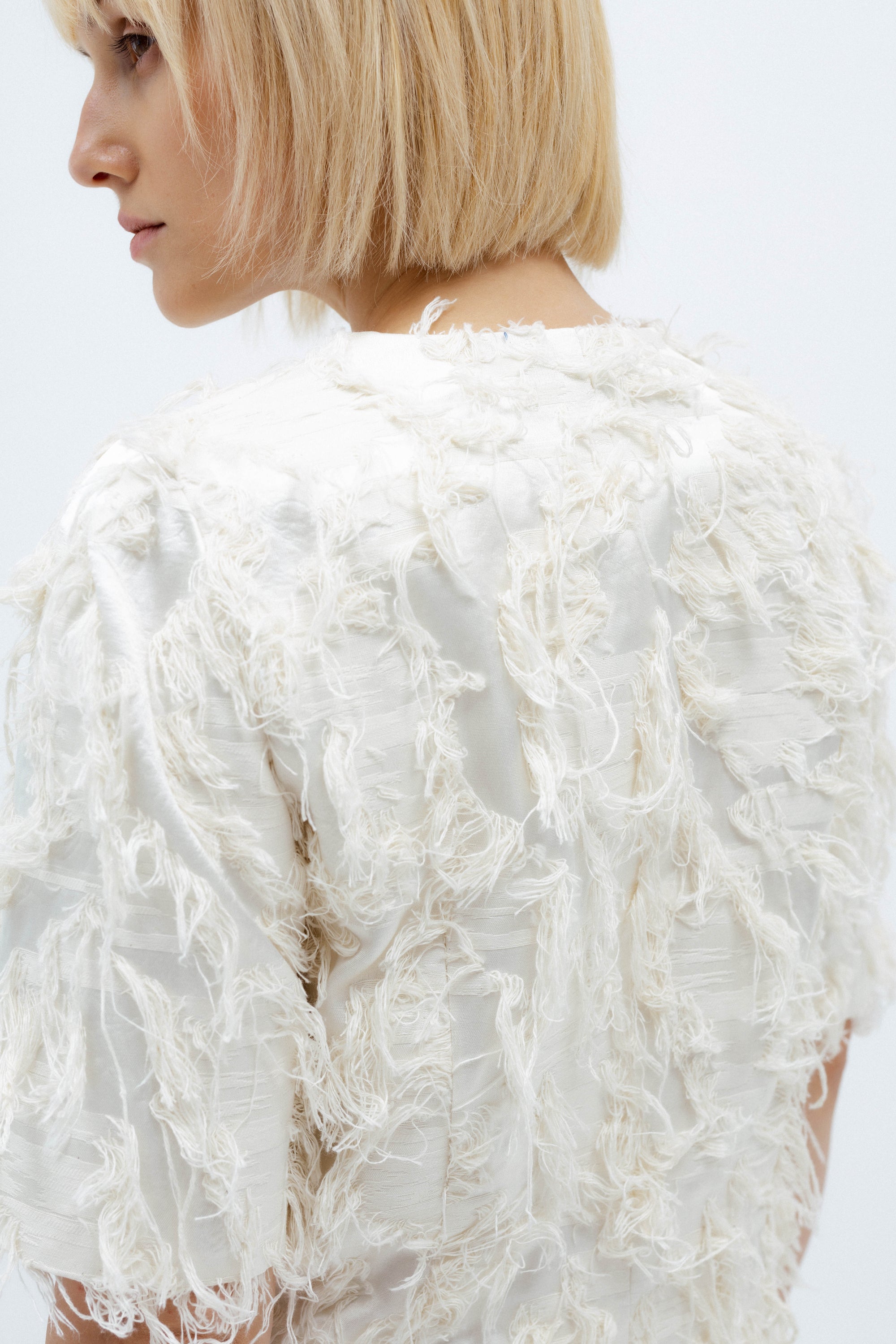 FRAYED JACQUARD CROPPED BLAZER