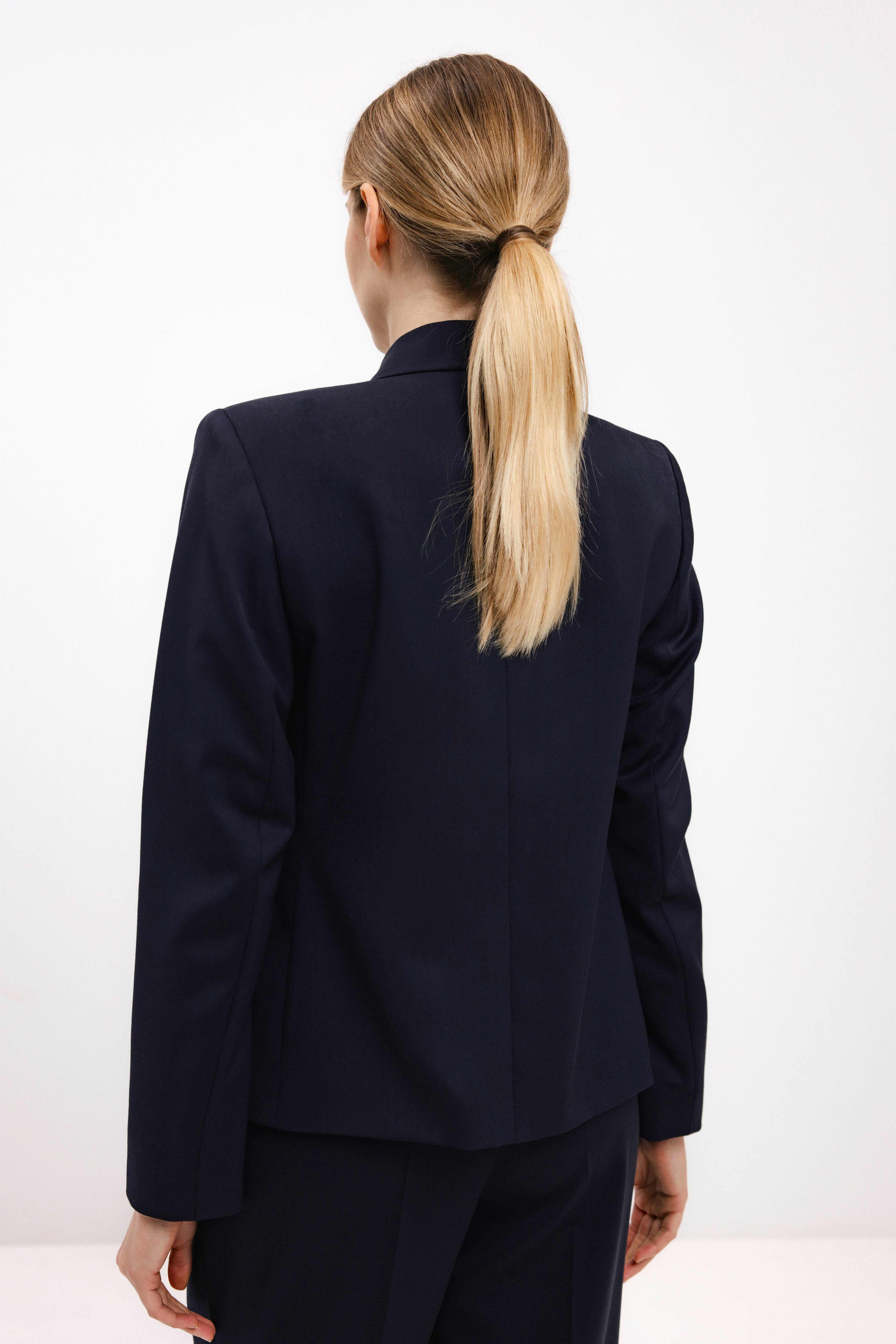 SINGLE-BREASTED FITTED BLAZER IN NAVY
