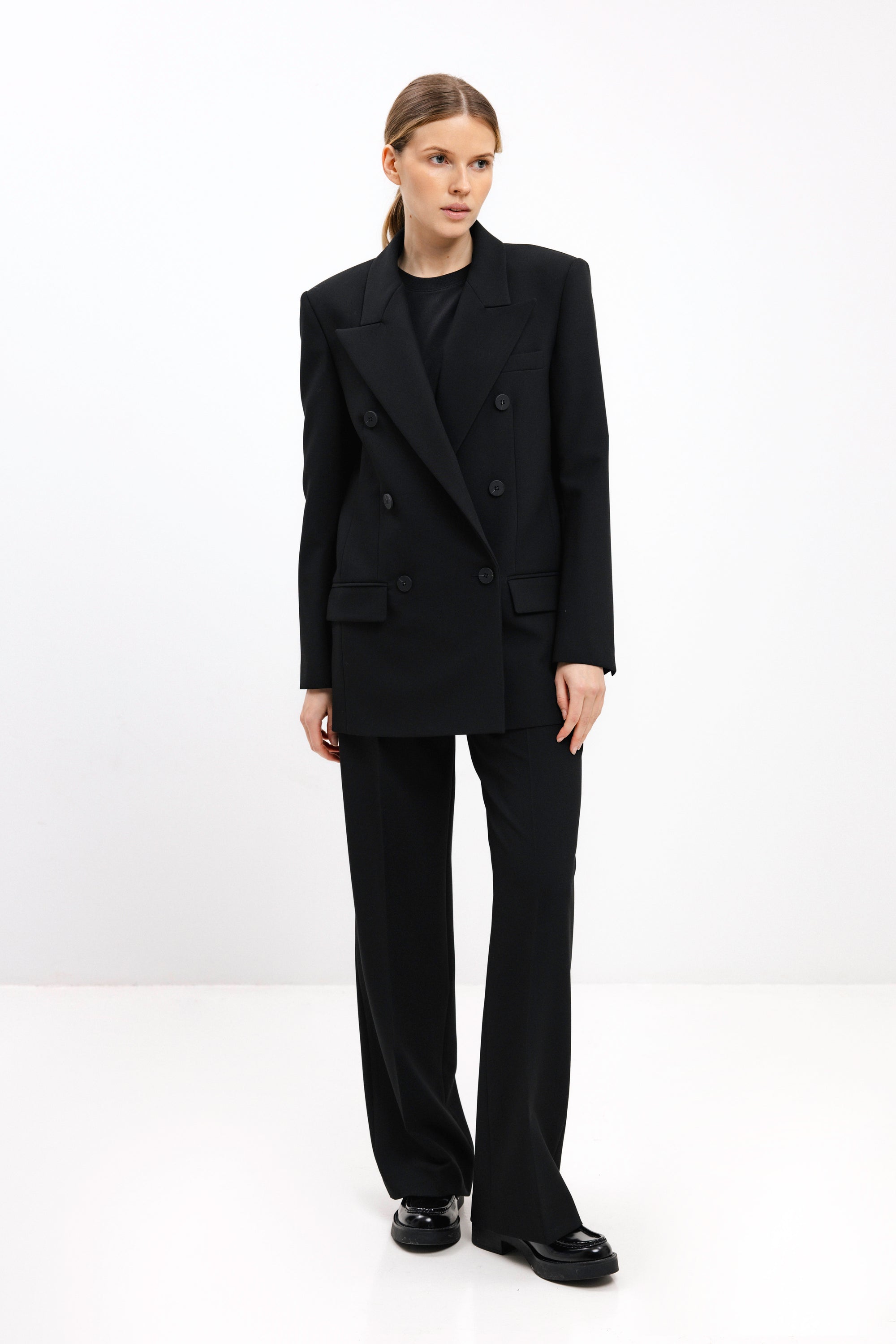 DOUBLE-BREASTED BLACK BLAZER