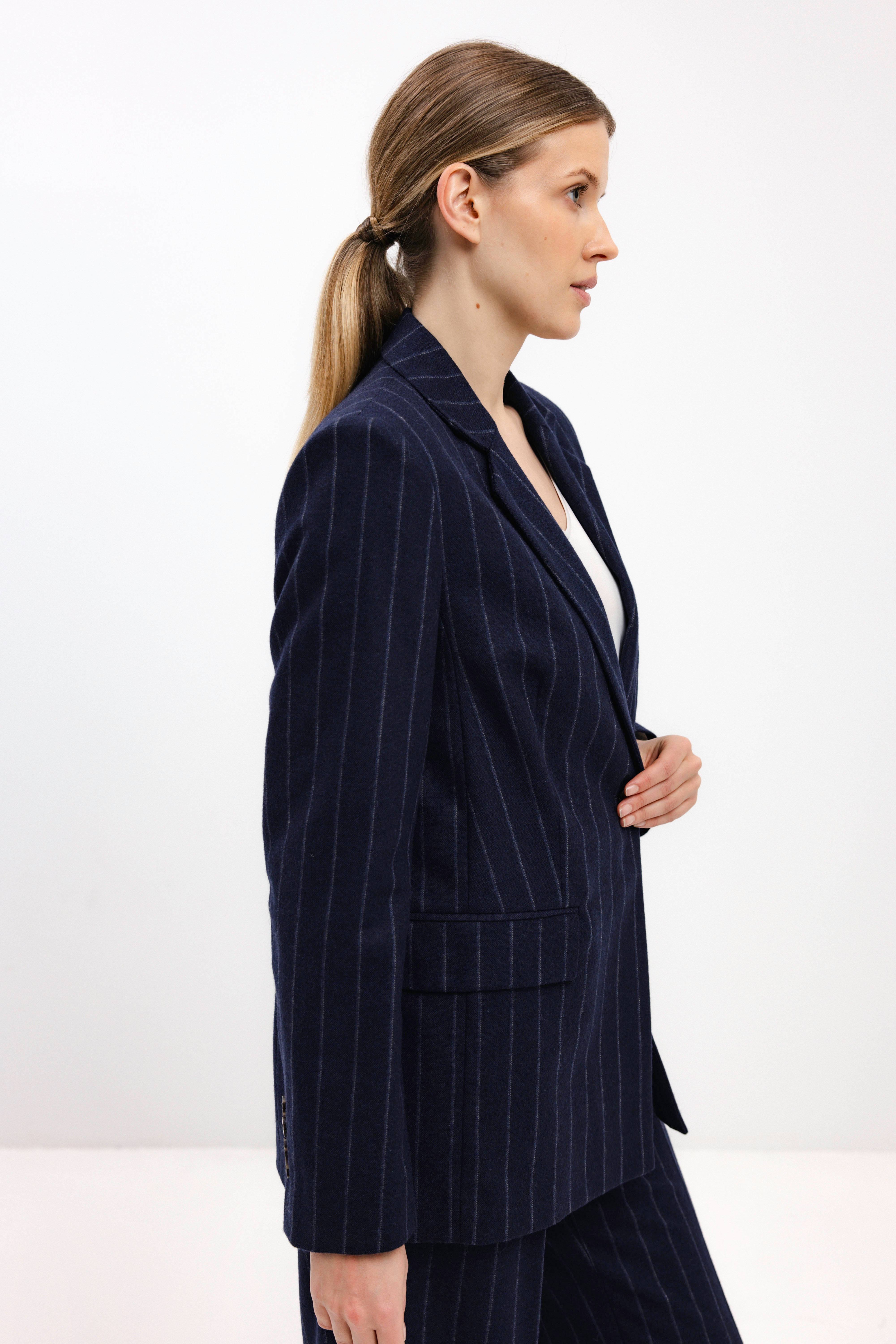 NAVY WOOL PINSTRIPE BLAZER