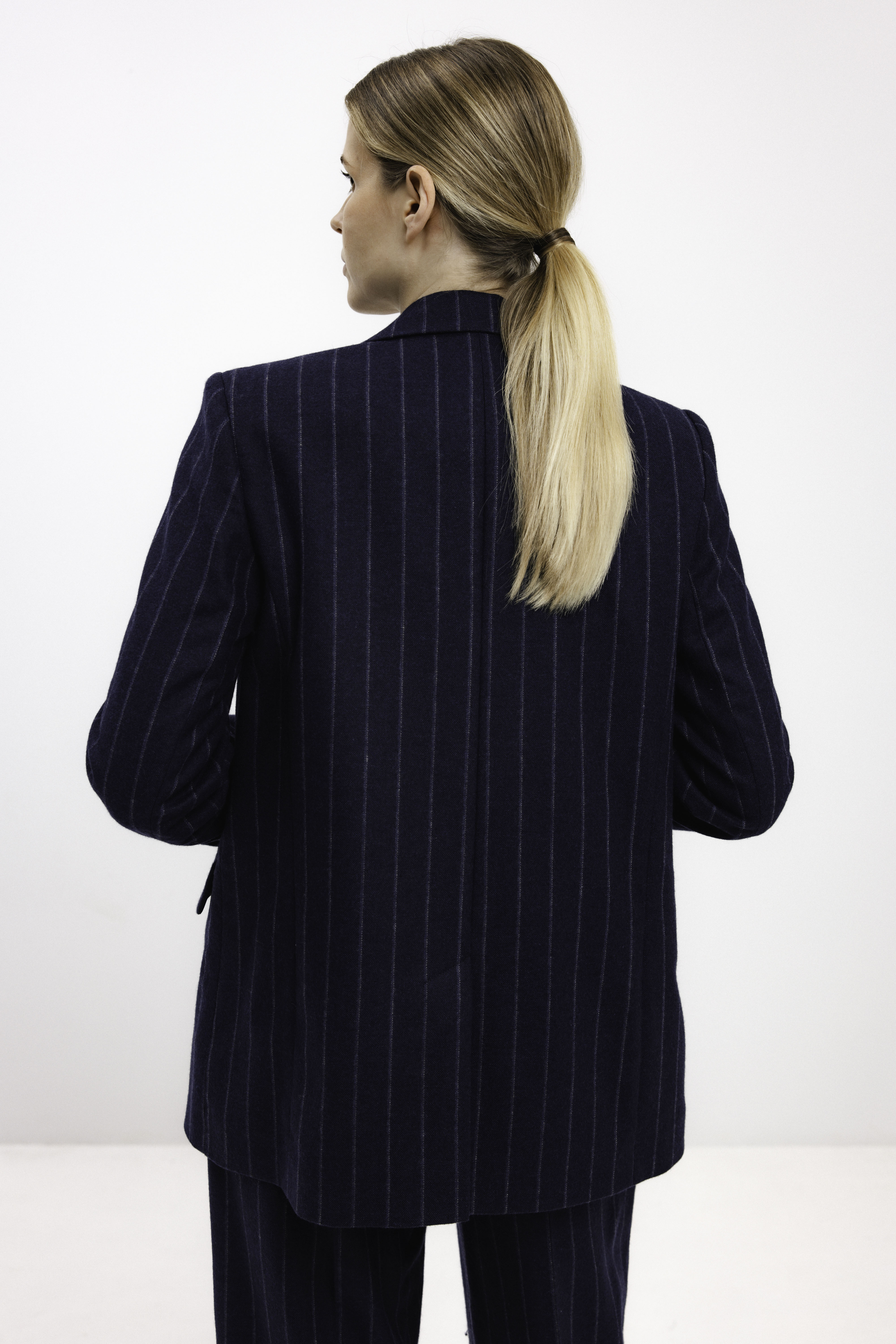 NAVY WOOL PINSTRIPE BLAZER