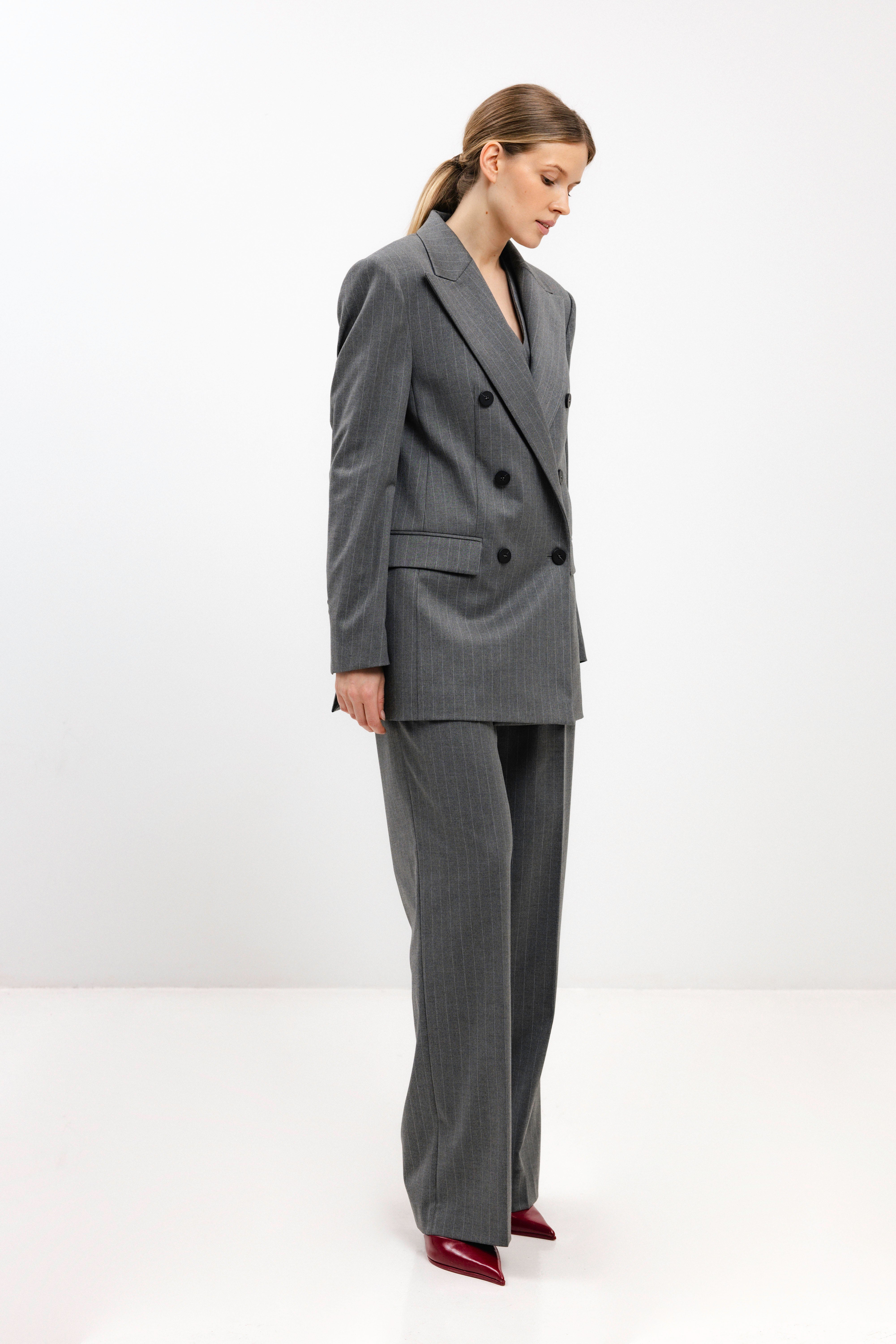 GREY STRIPED DOUBLE-BREASTED BLAZER