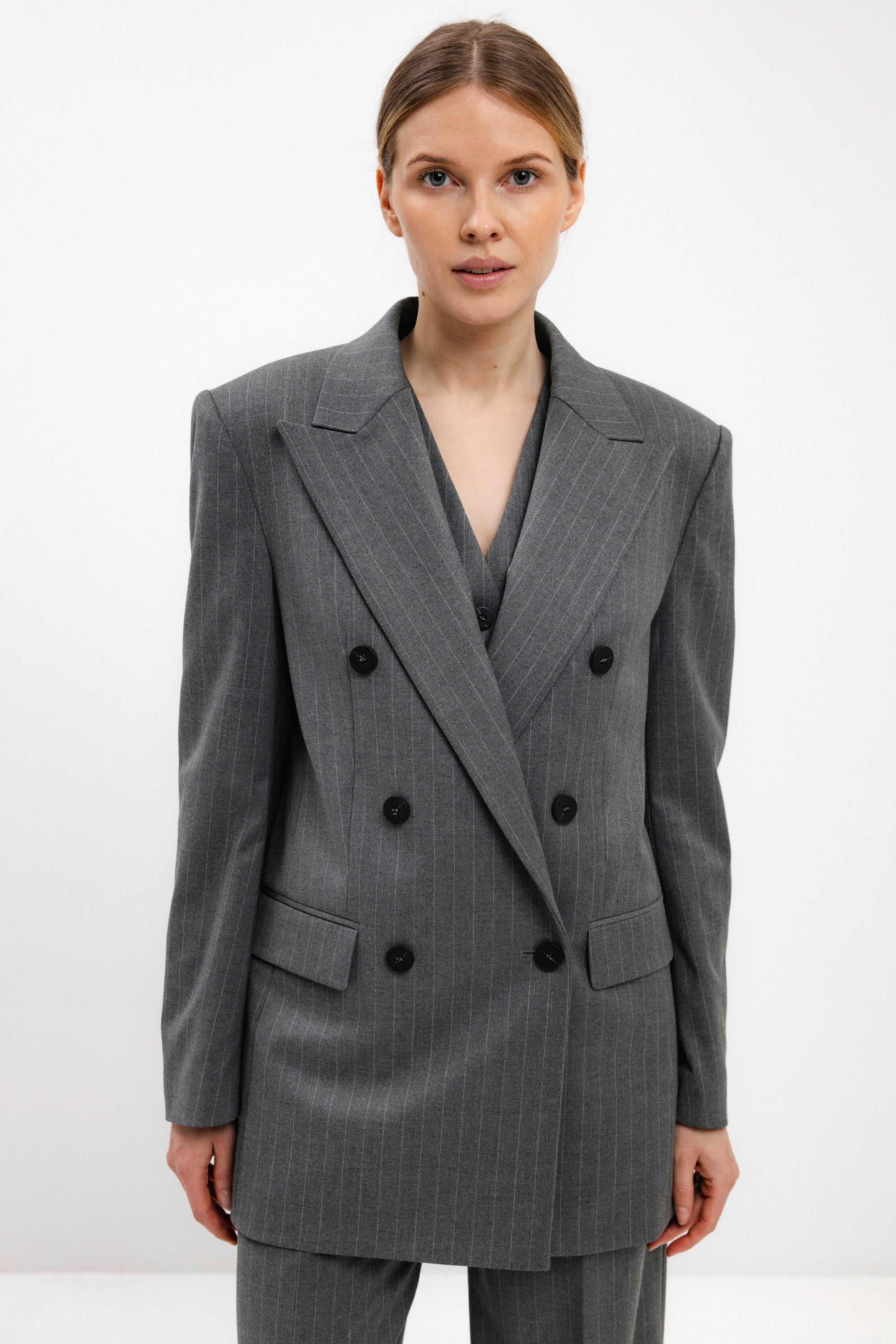 GREY STRIPED DOUBLE-BREASTED BLAZER