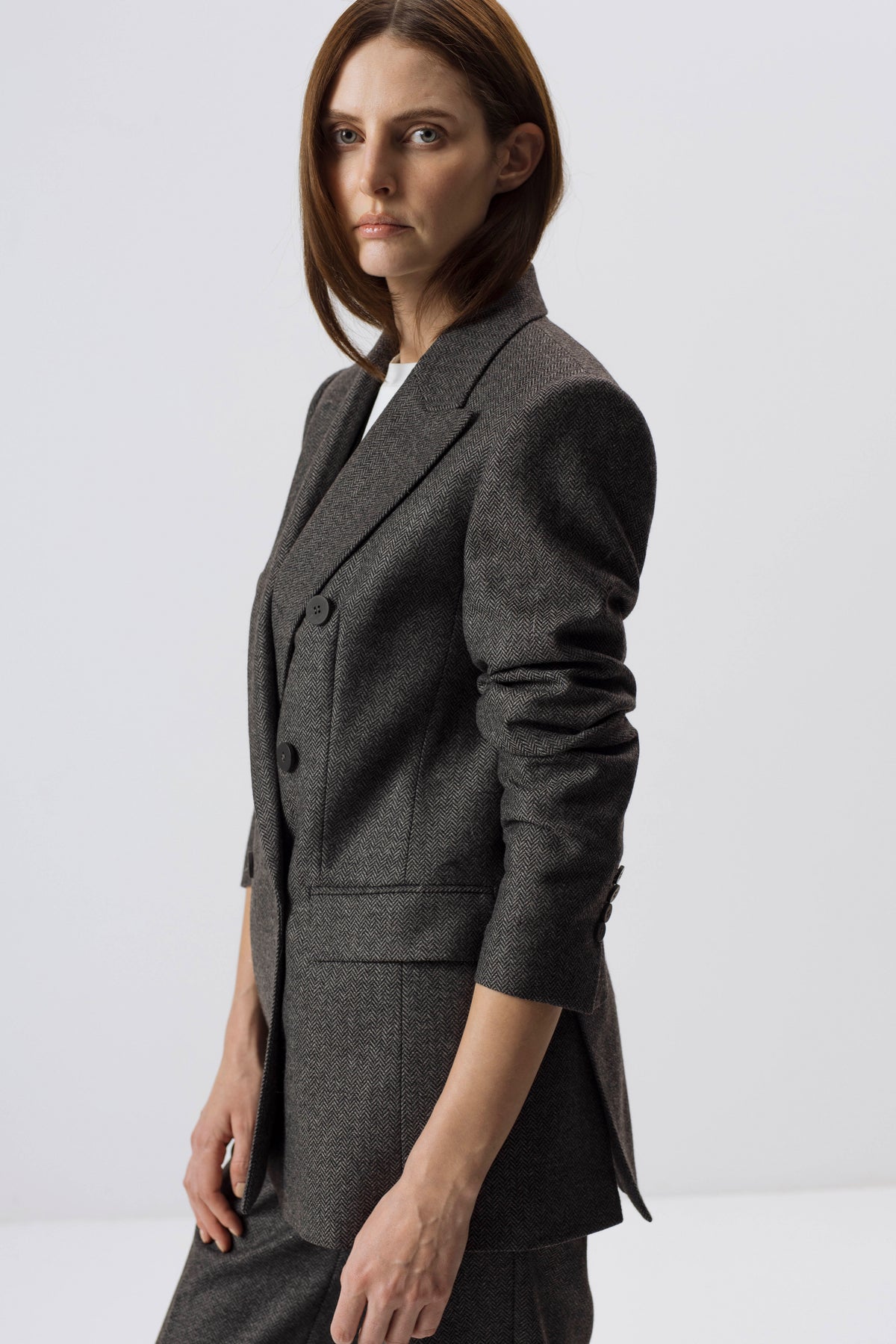 DARK GREY WOOL-BLEND HERRINGBONE BLAZER