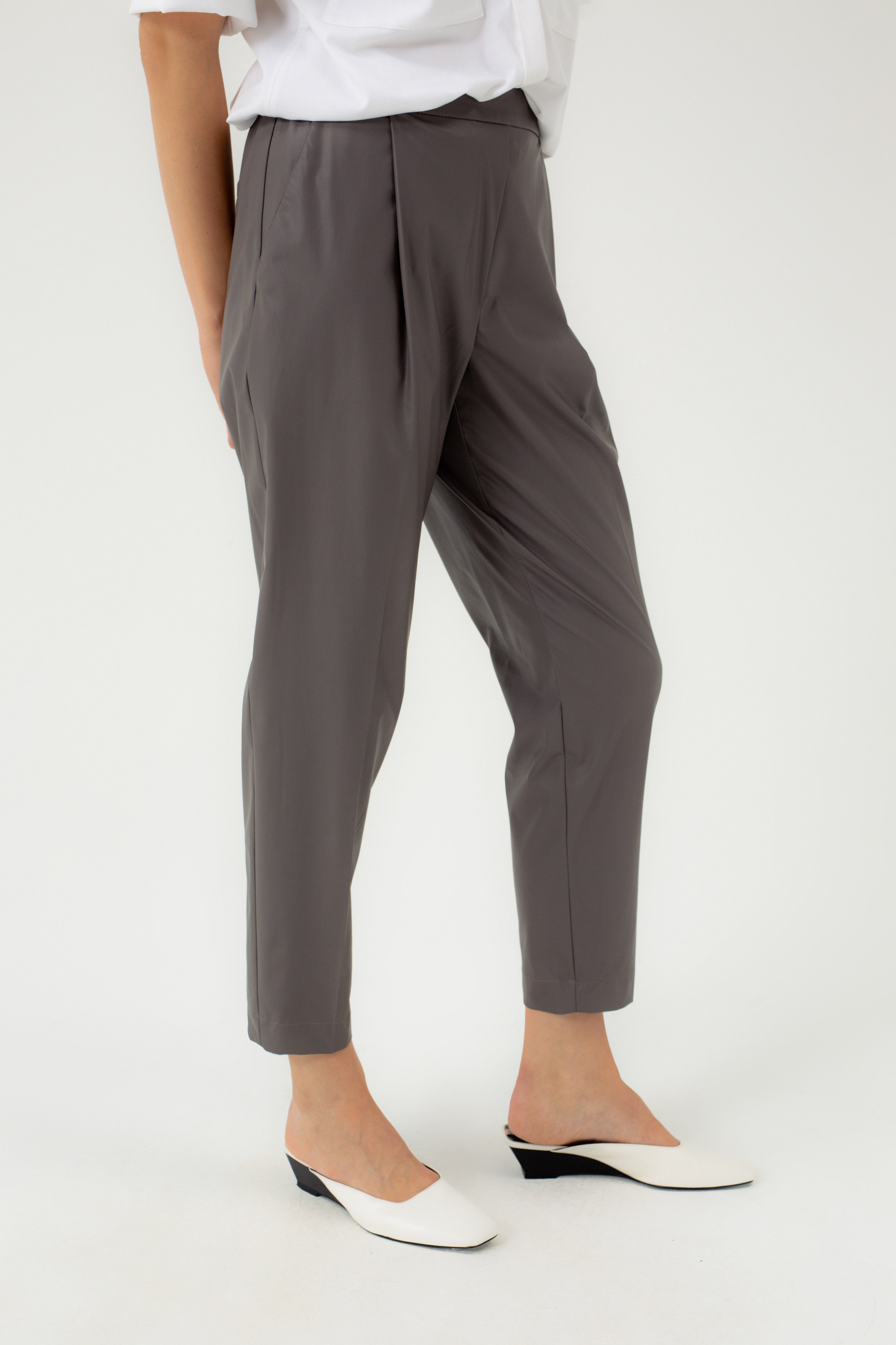 ECO LEATHER TROUSERS WITH ELASTIC WAISTBAND