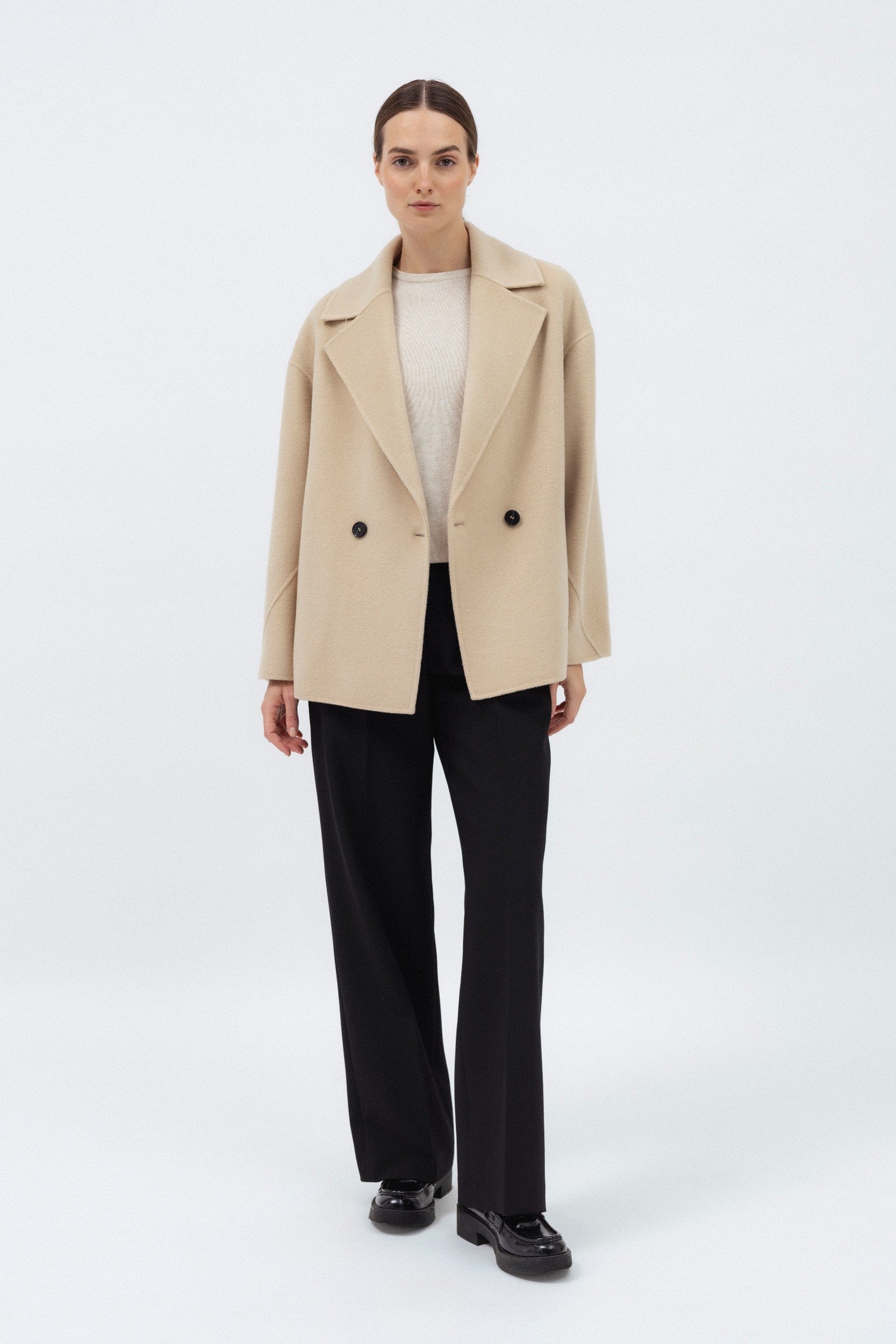 BEIGE DOUBLE-FACED WOOL SHORT COAT