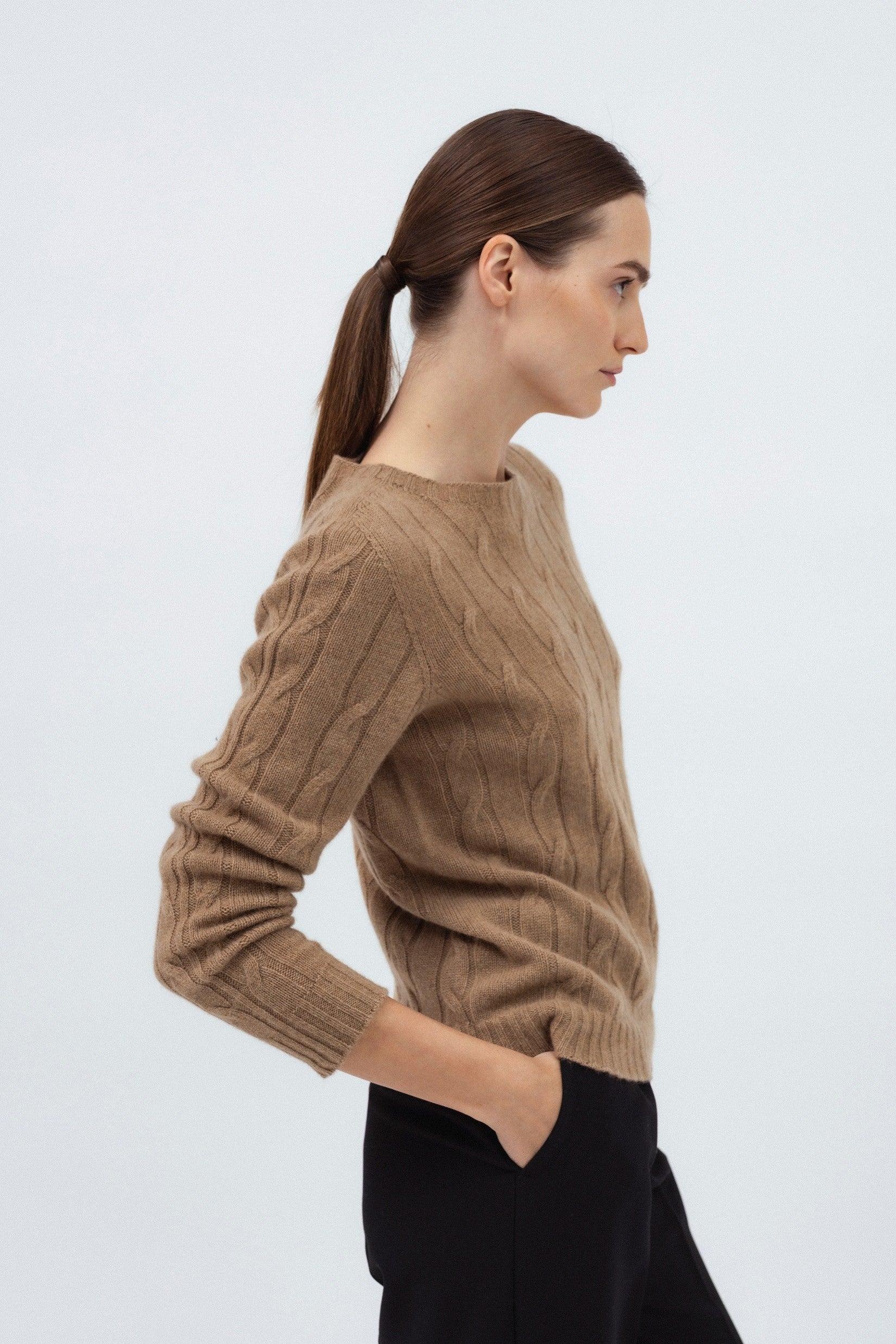 CAMEL CASHMERE SWEATER